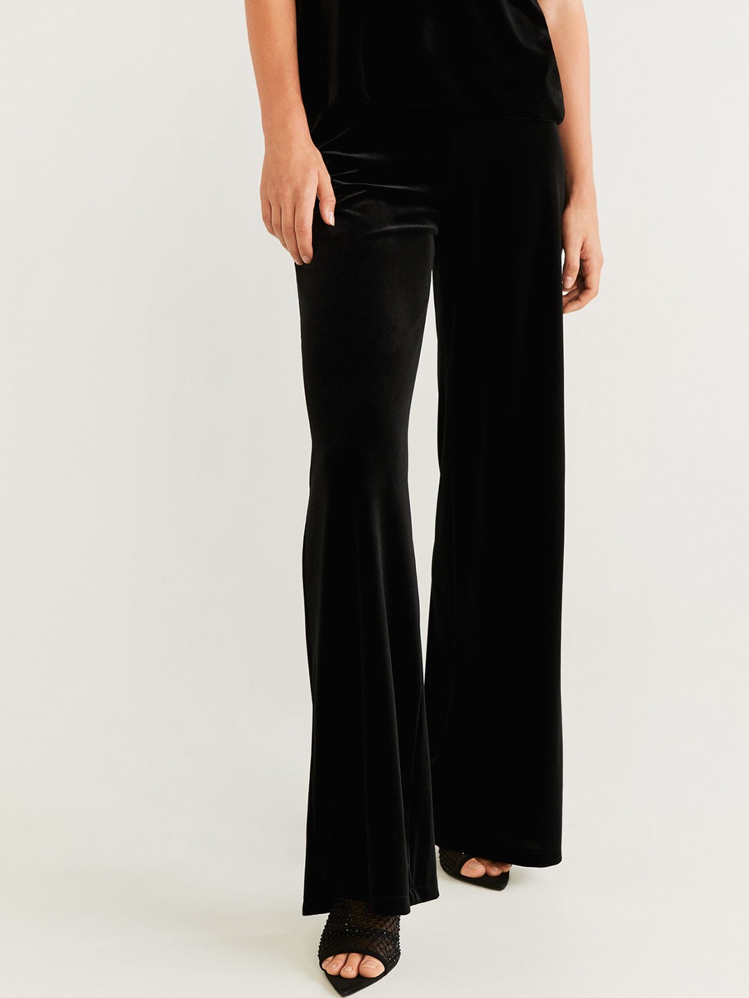 

MANGO Women Black Flared Solid Velvet Finish Trousers