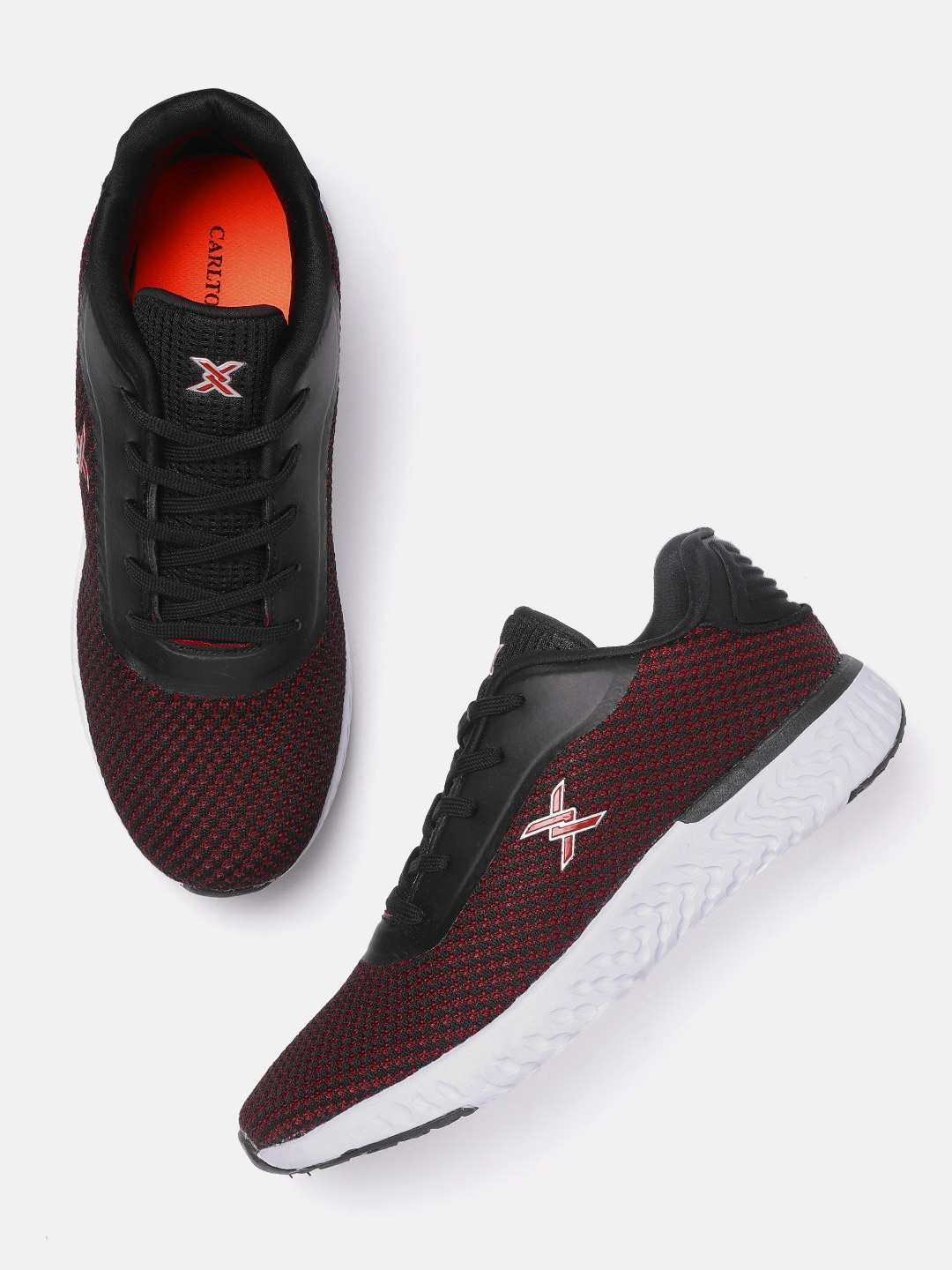 

Carlton London sports Men Black and Red Running Shoes
