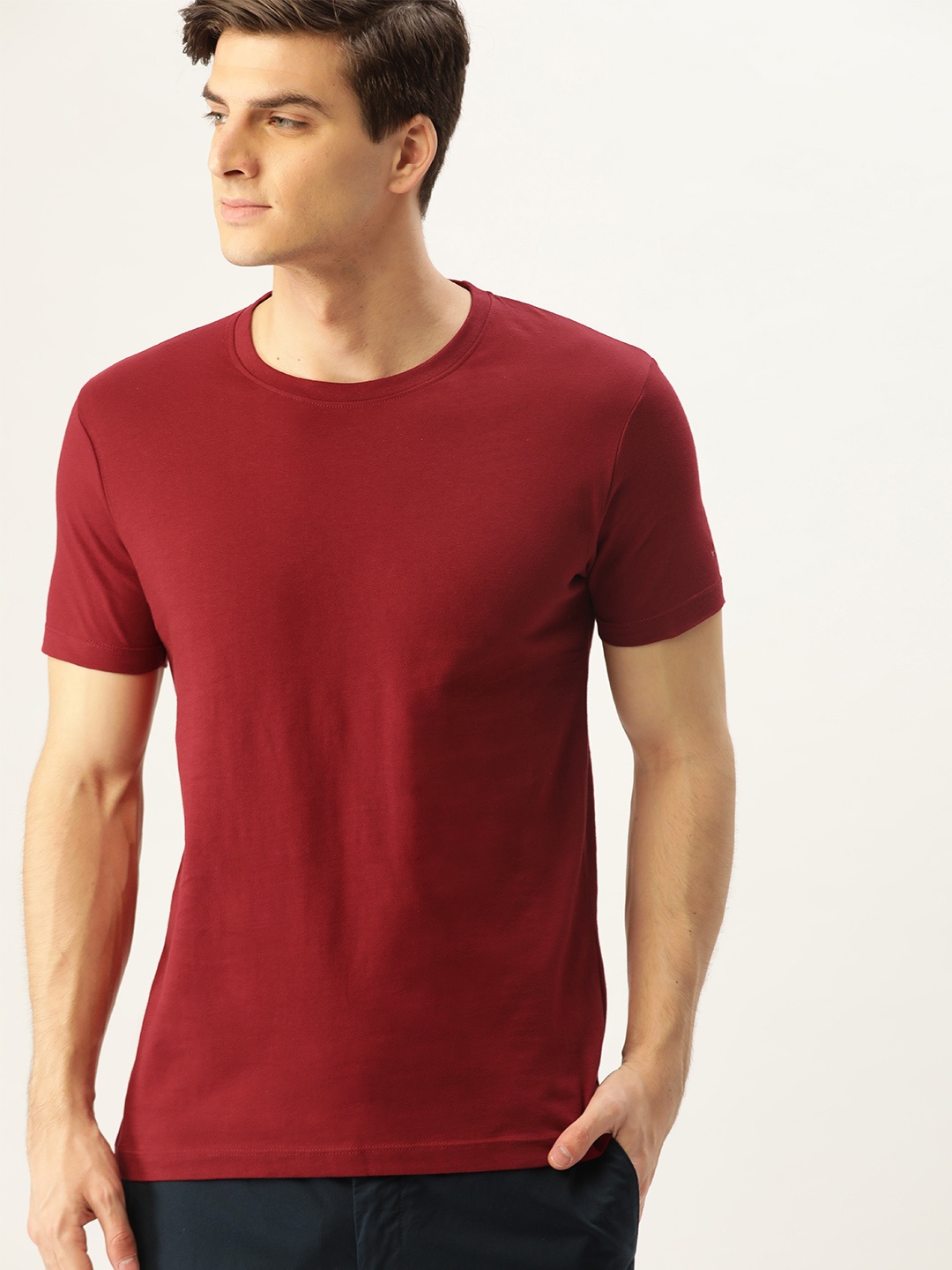 

ether Men Maroon Solid Round Neck Pure Cotton T-shirt