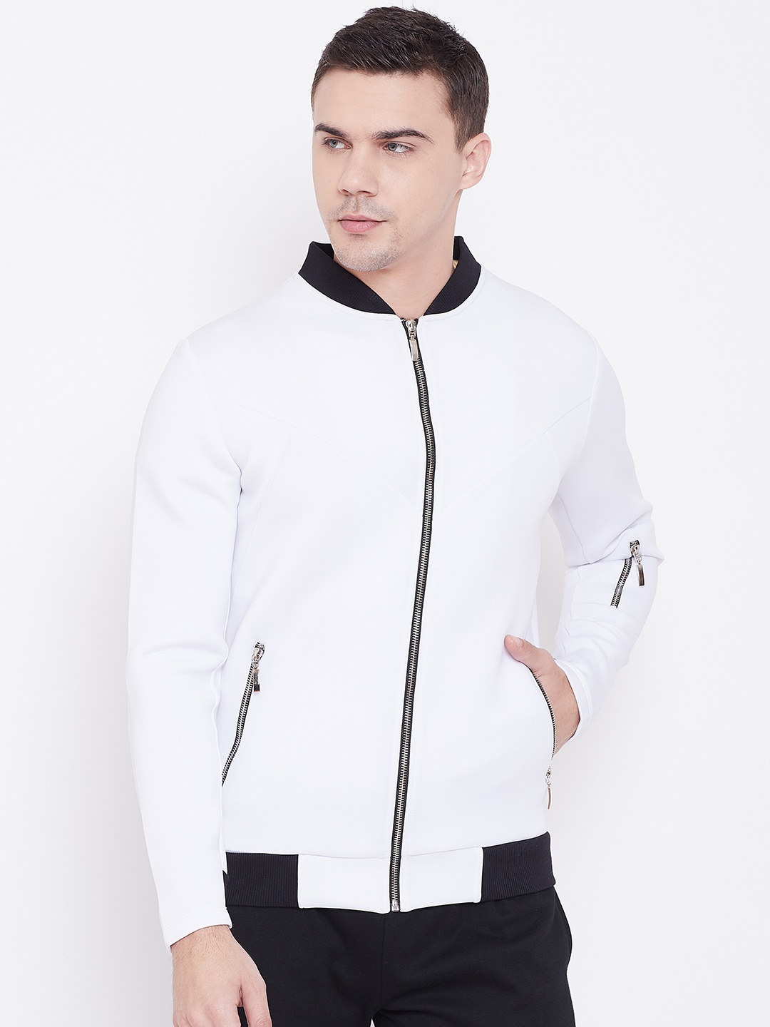 

Aesthetic Bodies Men White Solid Lightweight Bomber Jacket