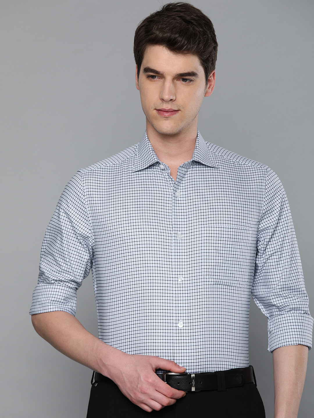 

Louis Philippe Men Blue & White Classic Fit Checked Formal Shirt