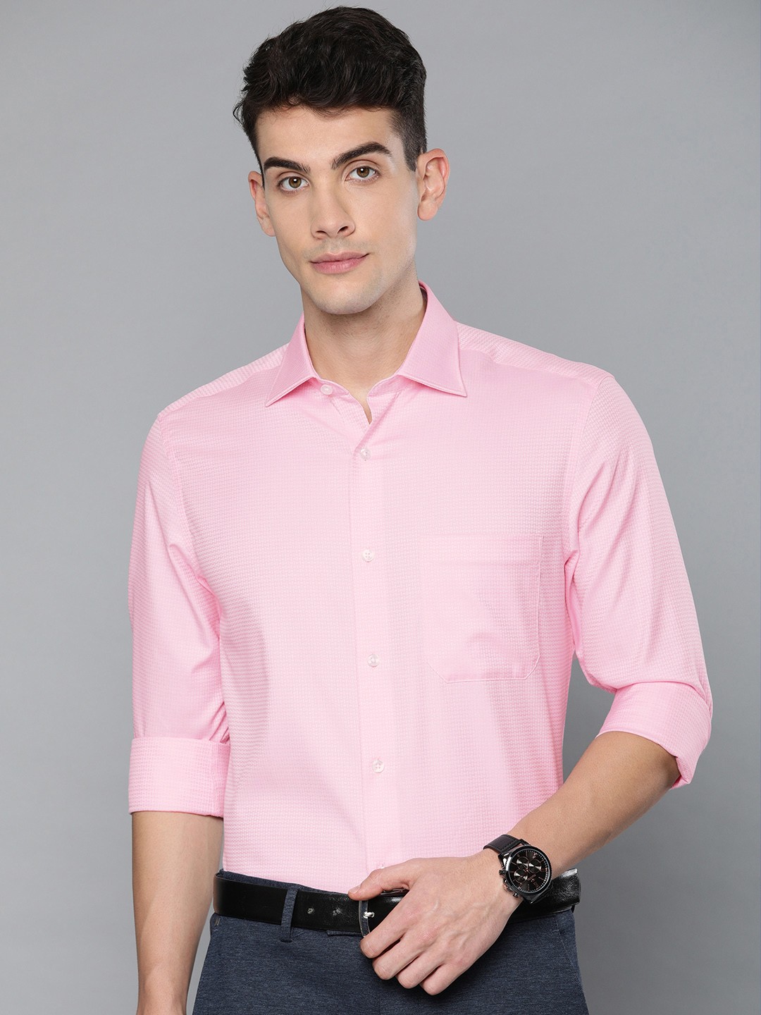 

Louis Philippe Men Pink Classic Regular Fit Self Design Formal Shirt