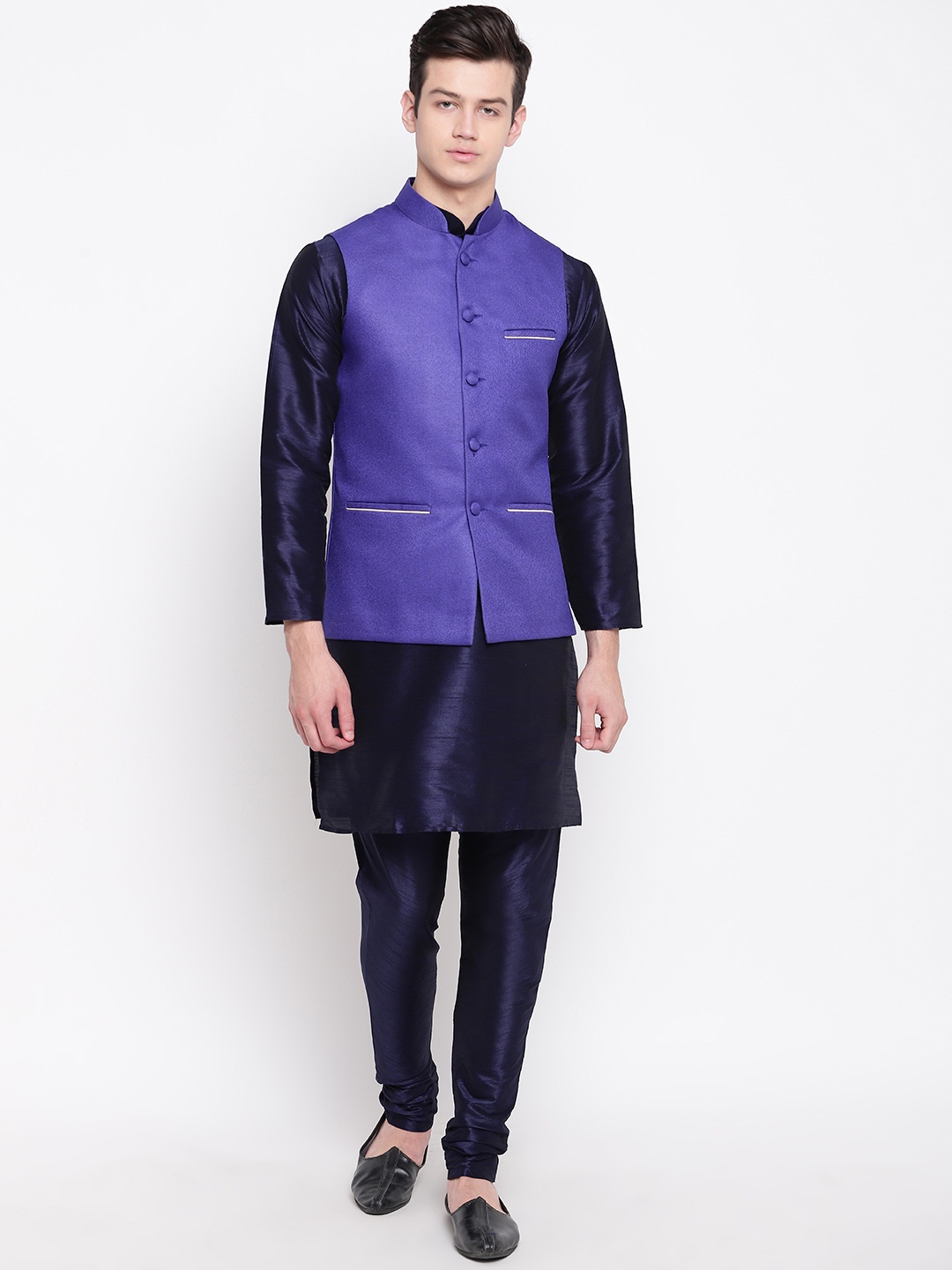 

MAG Men Blue Solid Kurta with Churidar & Jute Nehru Jacket