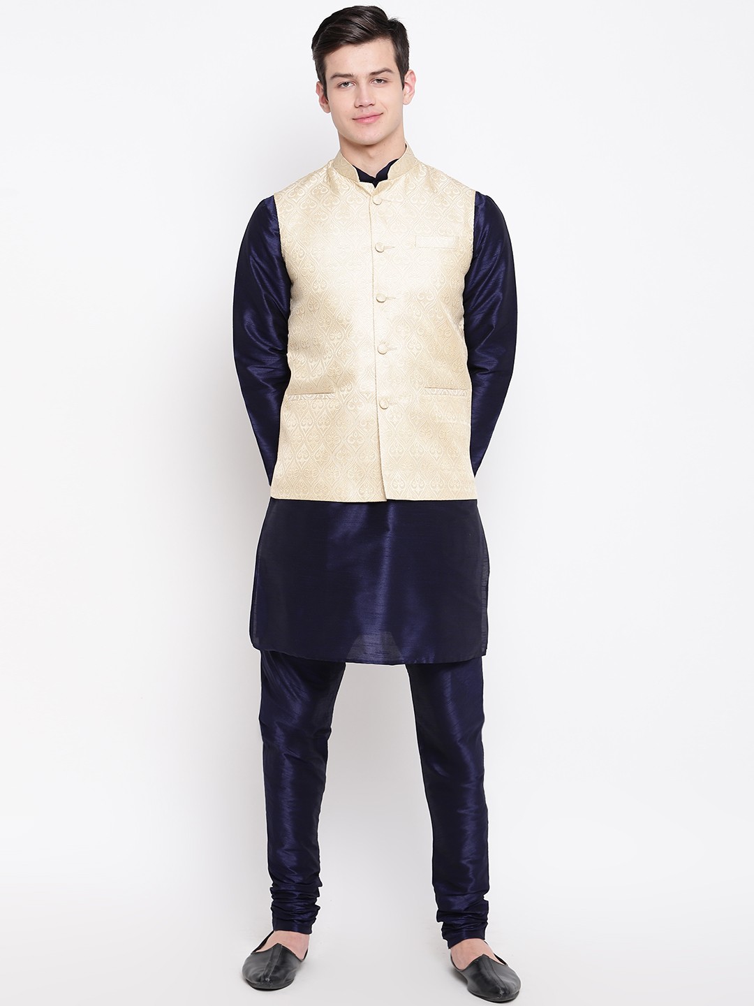 

MAG Men Navy Blue & Cream-Coloured Solid Kurta with Churidar
