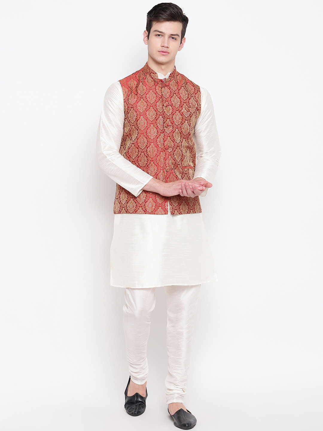 

MAG Men Off-White & Red Solid Kurta with Churidar