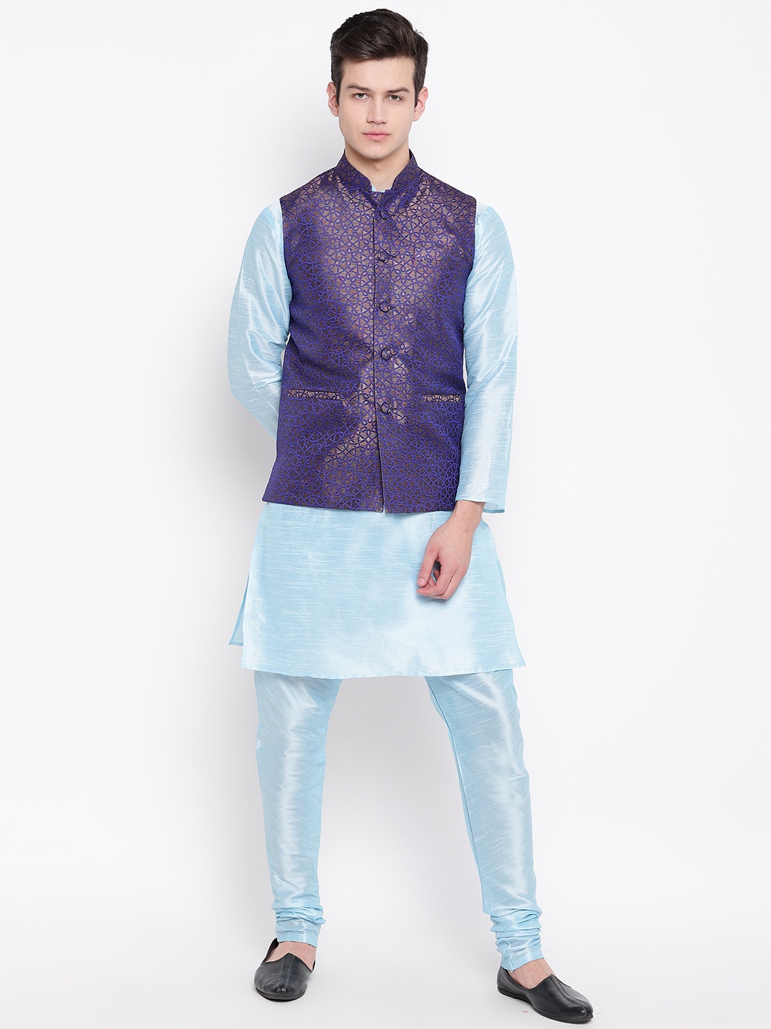 

MAG Men Blue Solid Kurta with Churidar