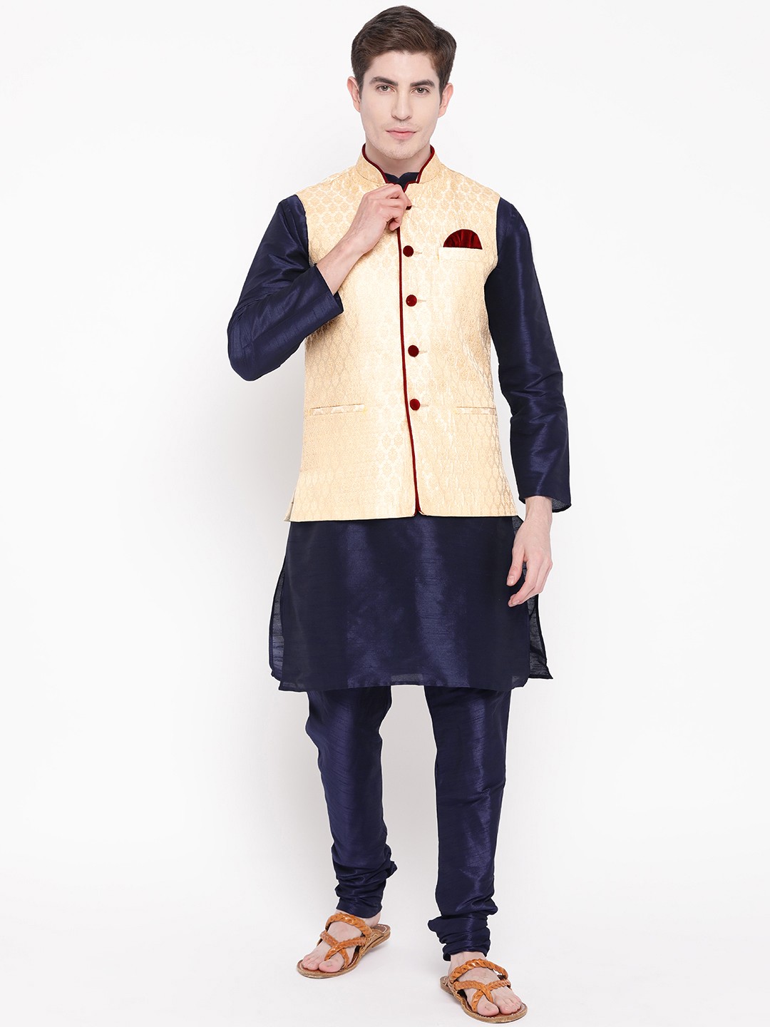 

MAG Men Navy Blue Solid Kurta with Churidar