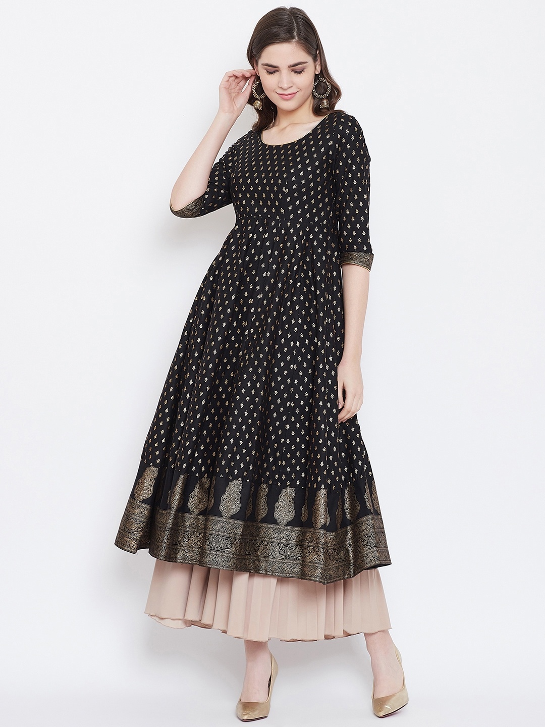 

Poshak Hub Women Black & Golden Printed Anarkali Kurta