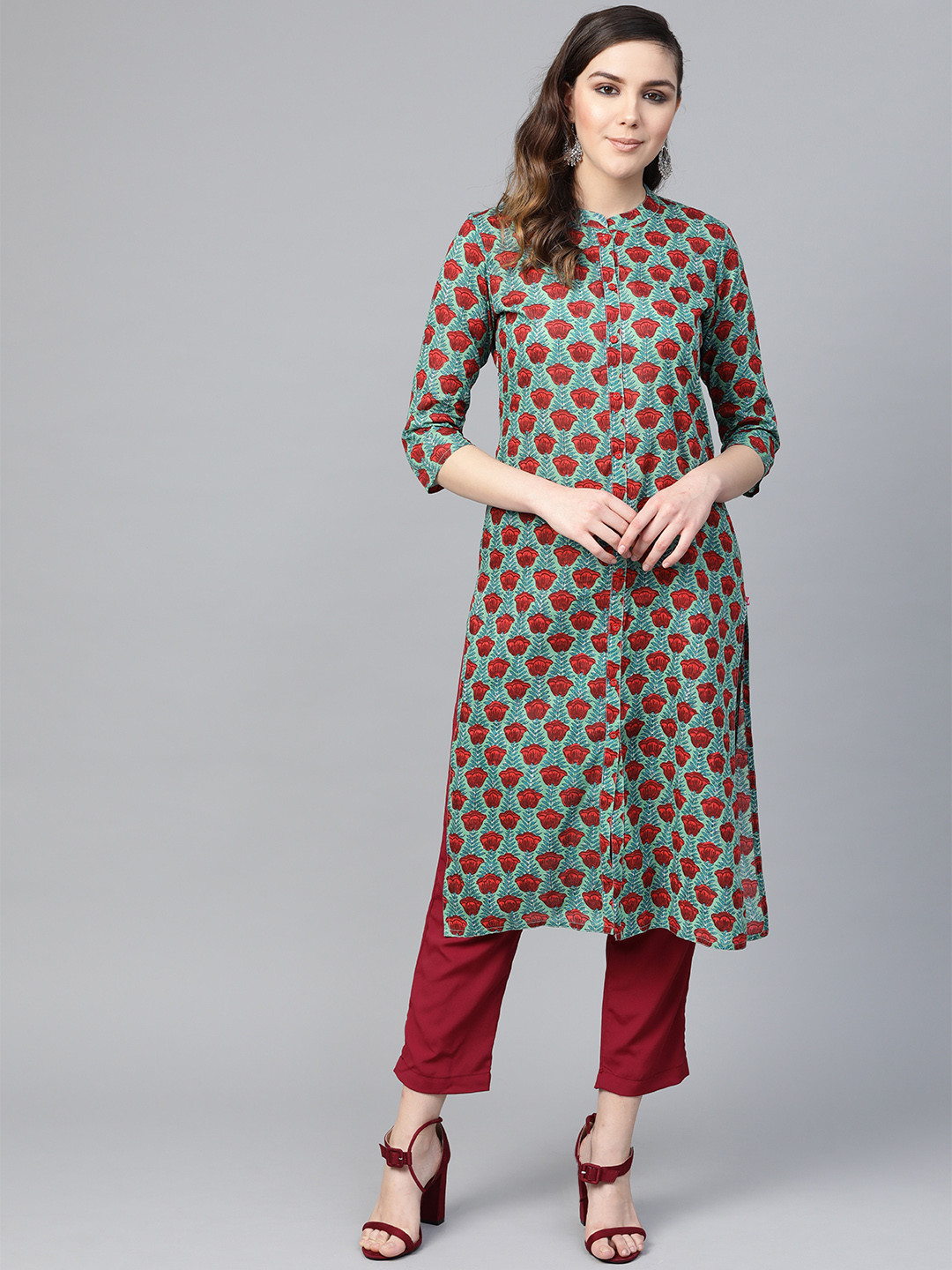 

Varanga Women Green & Maroon Screen Print Straight Kurta