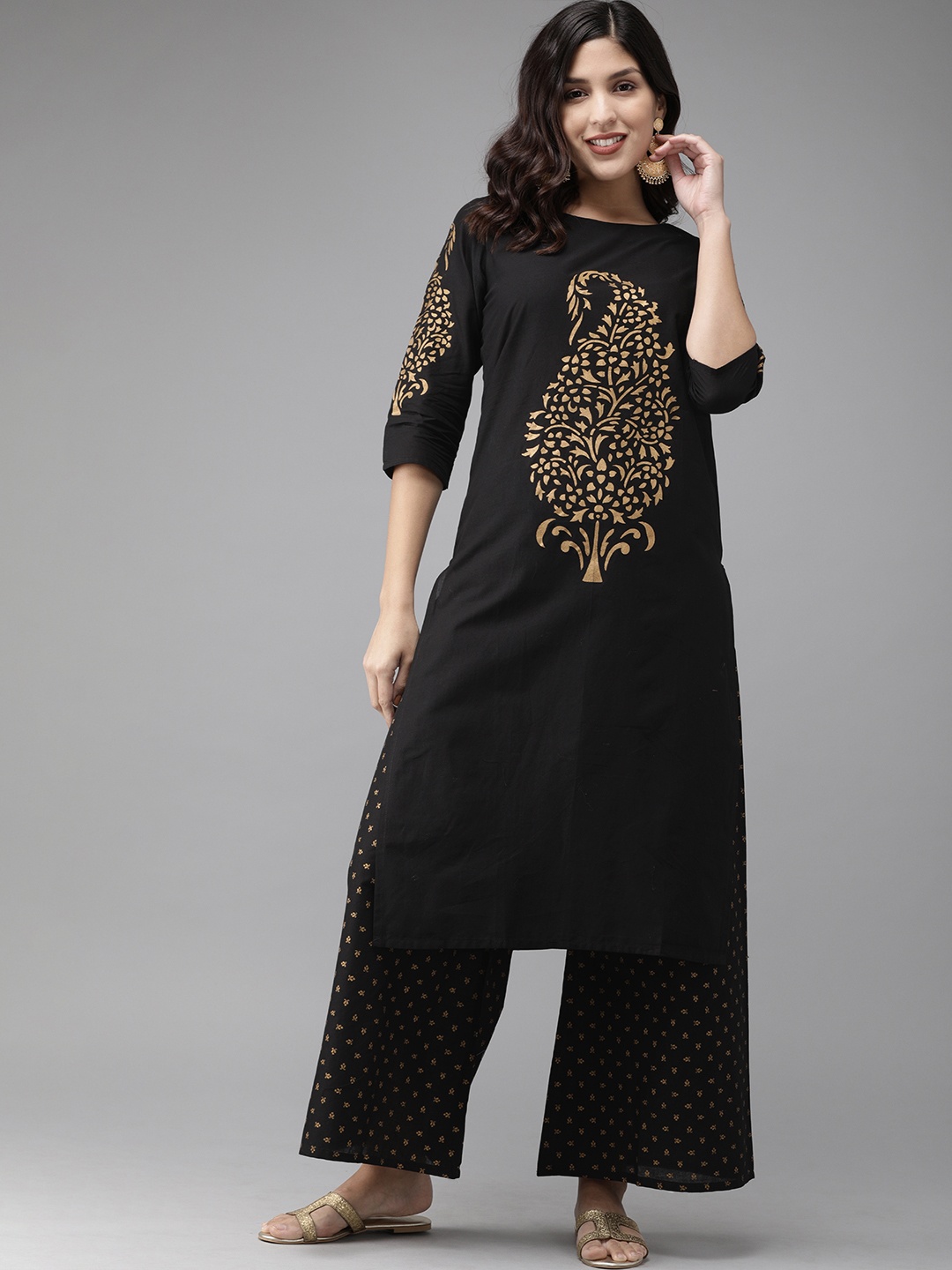 

Ahalyaa Women Black & Golden Foil Print Kurta with Palazzos