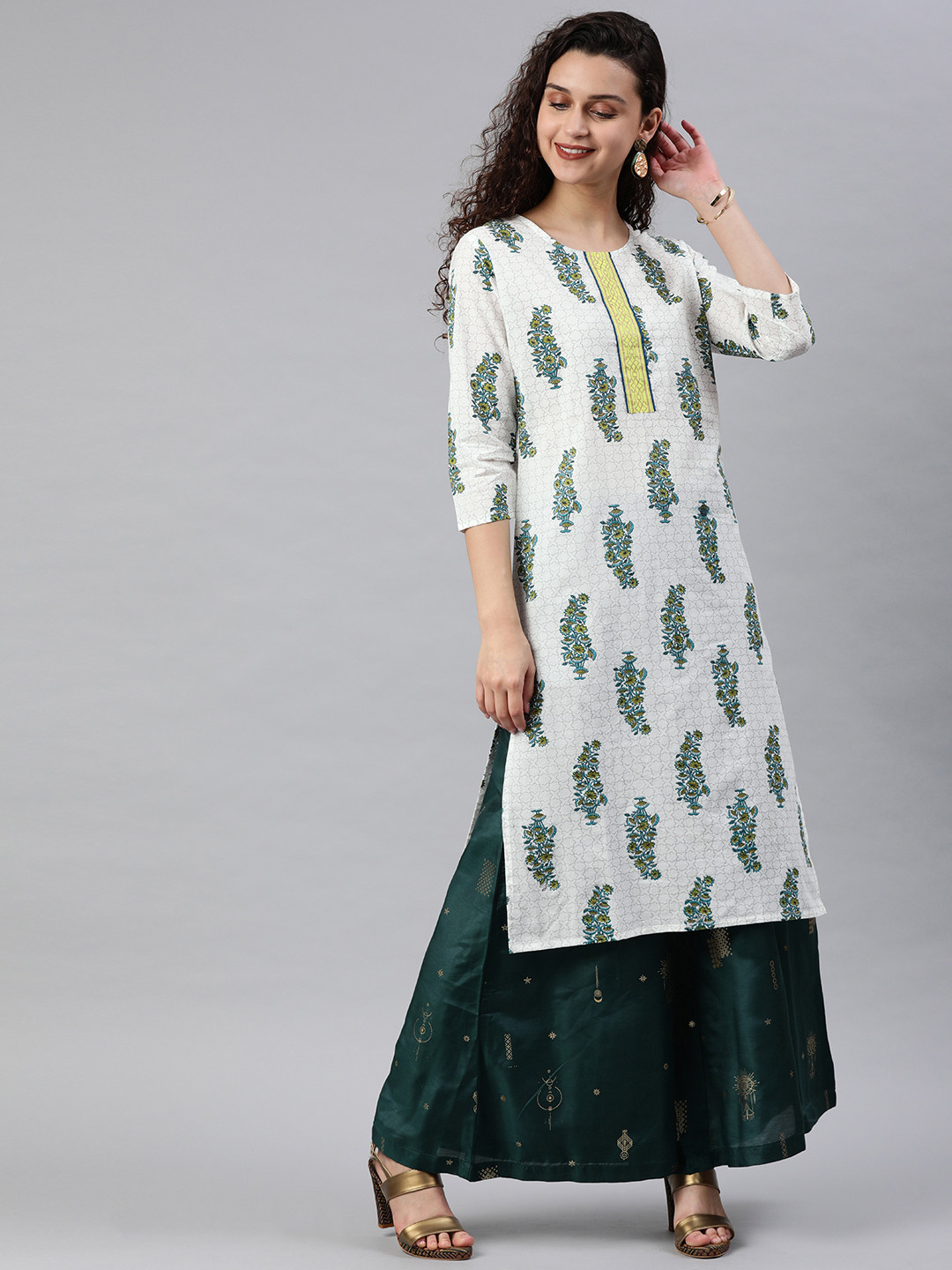 

Anubhutee Women Off-White & Green Printed Straight Kurta