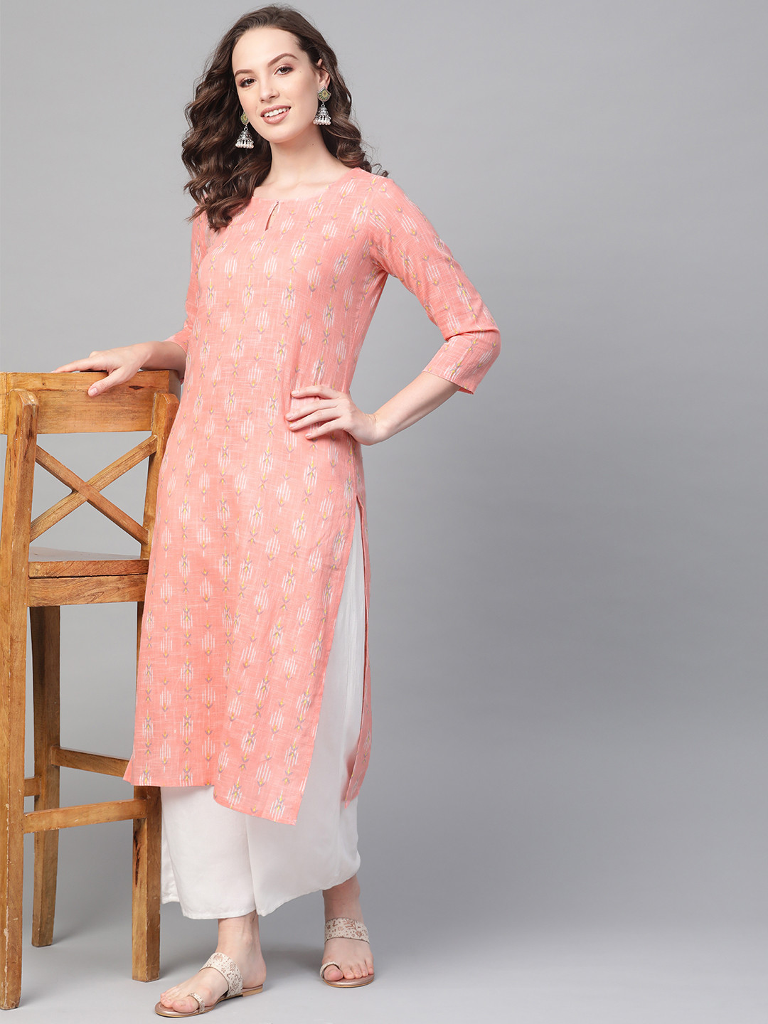 

AHIKA Women Pink & White Printed Straight Kurta