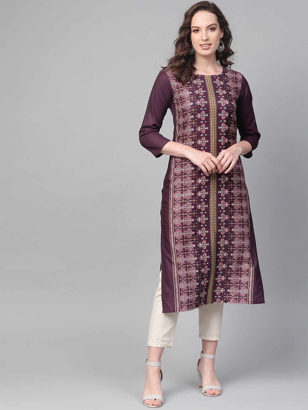 

AHIKA Women Burgundy & Pink Printed Straight Kurta