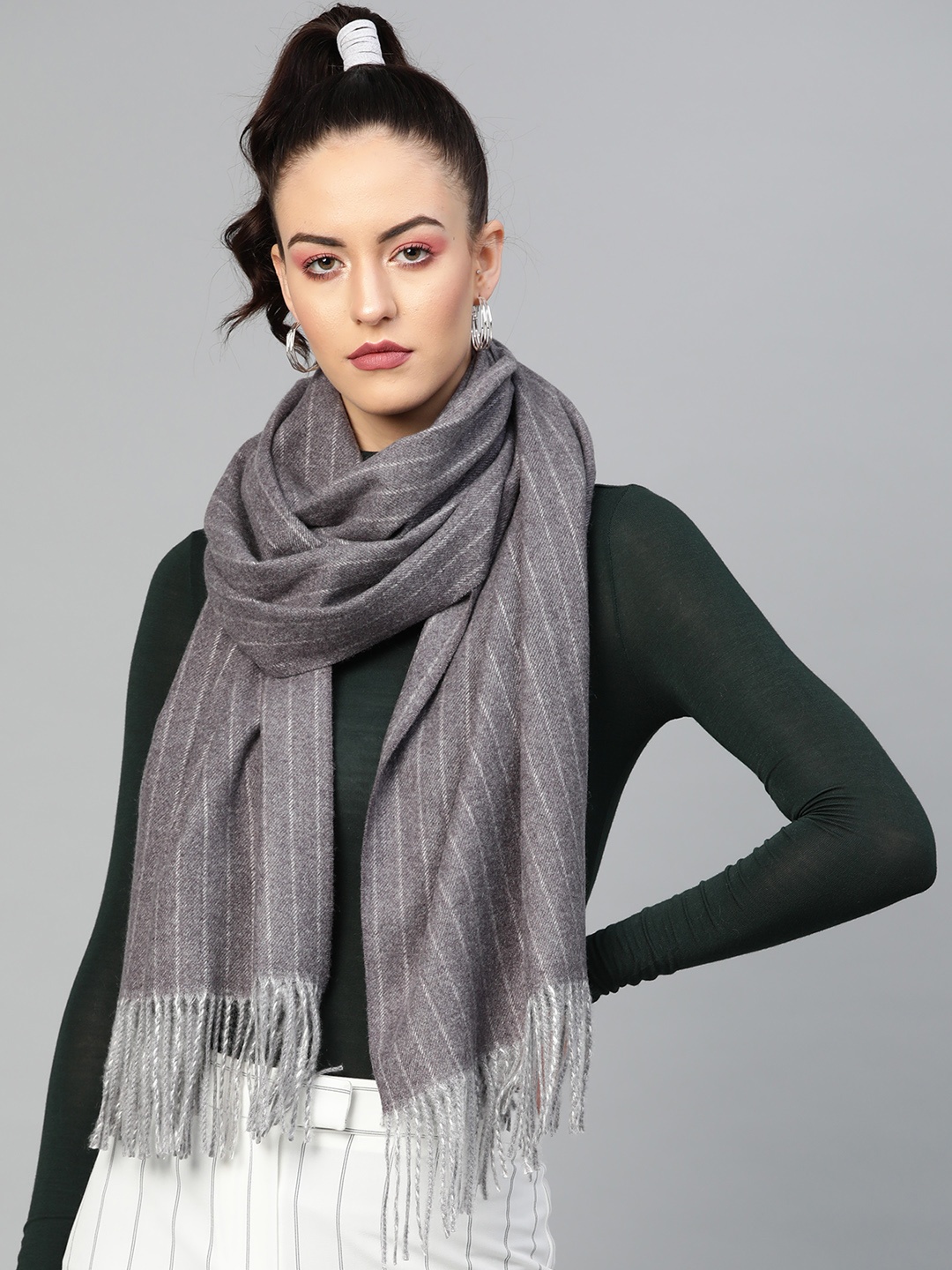 

SASSAFRAS Women Grey Striped Stole
