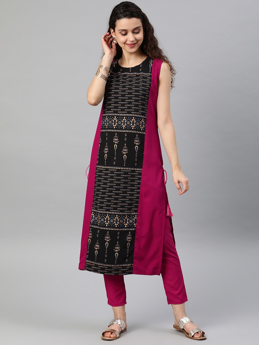 

ZIYAA Women Magenta & Black Printed Straight Kurta with Trousers