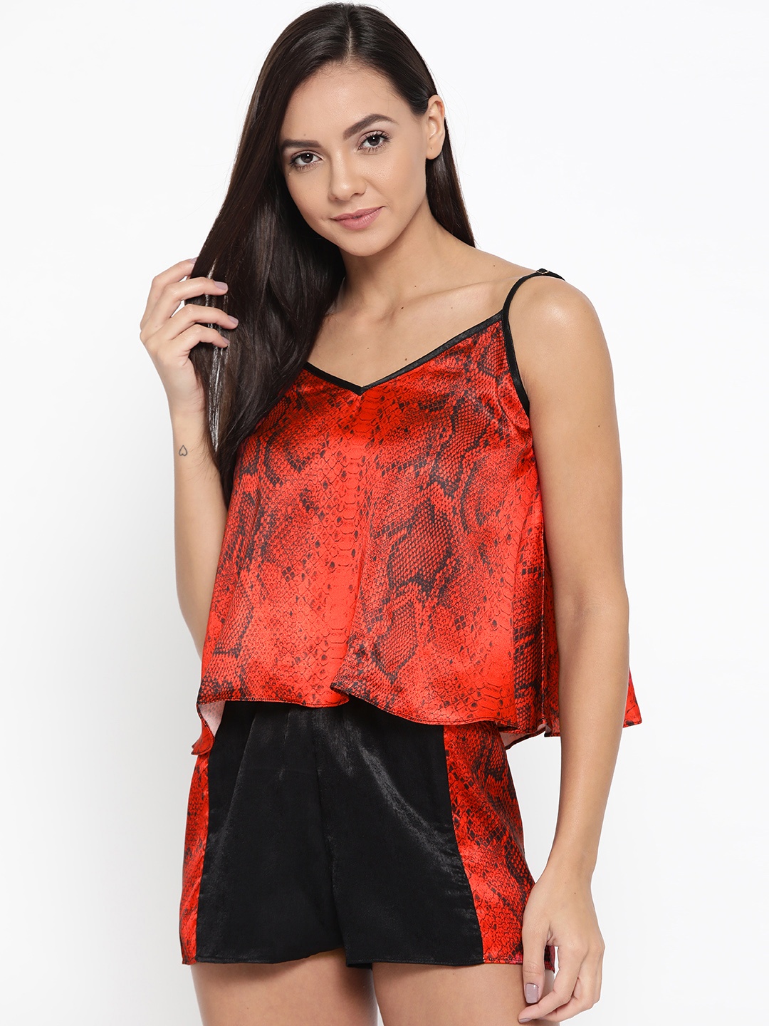 

EROTISSCH Women Red & Black Satin Finish Snake Printed Nightsuit