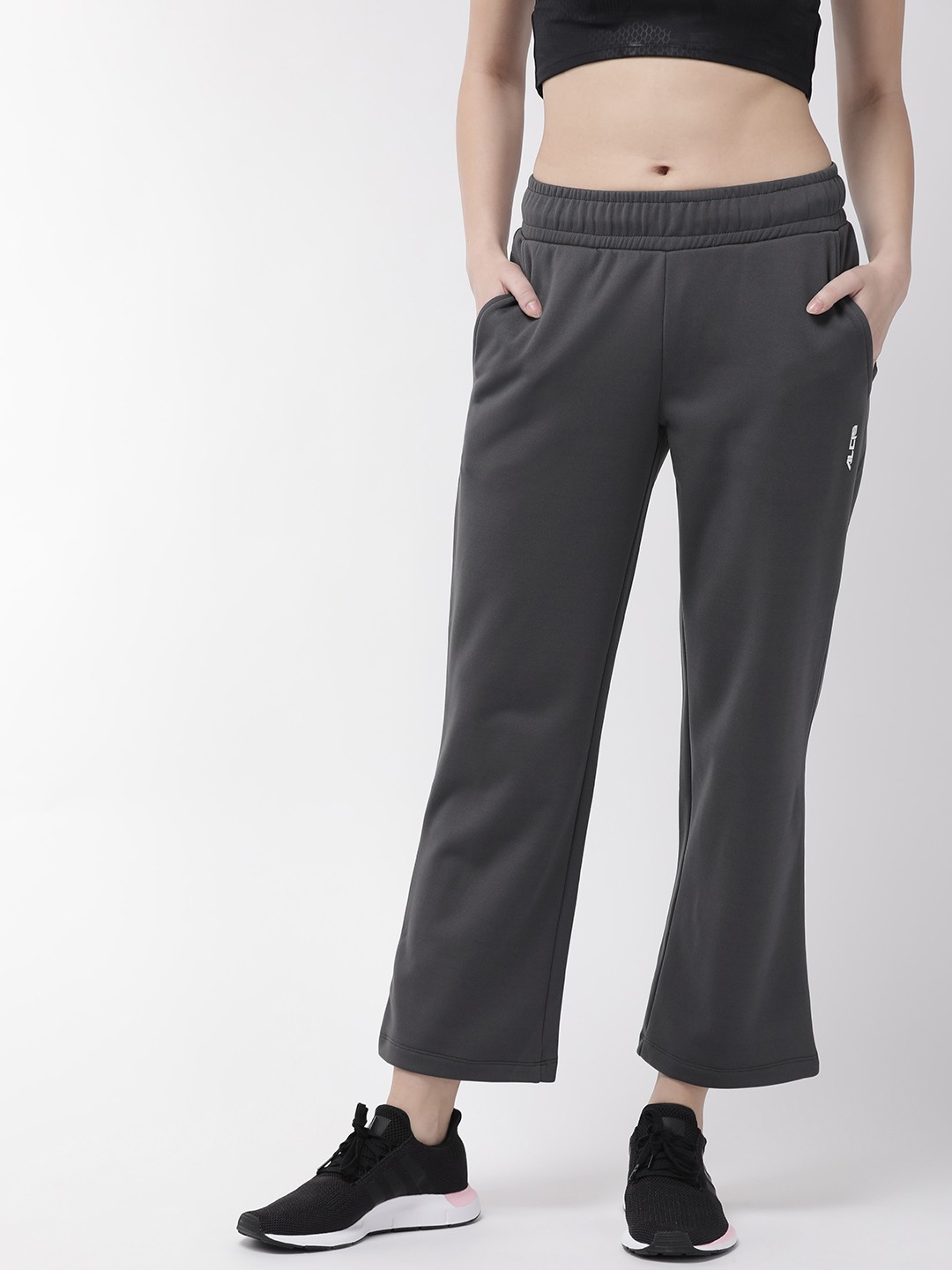 

Alcis Women Charcoal Grey Solid Cropped Track Pants