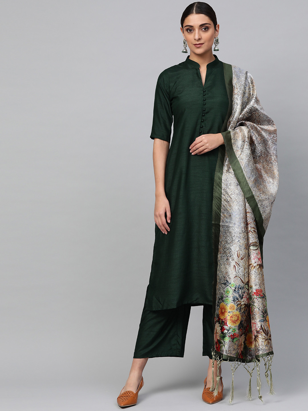 

Libas Women Green & Beige Solid Kurta with Palazzos & Dupatta