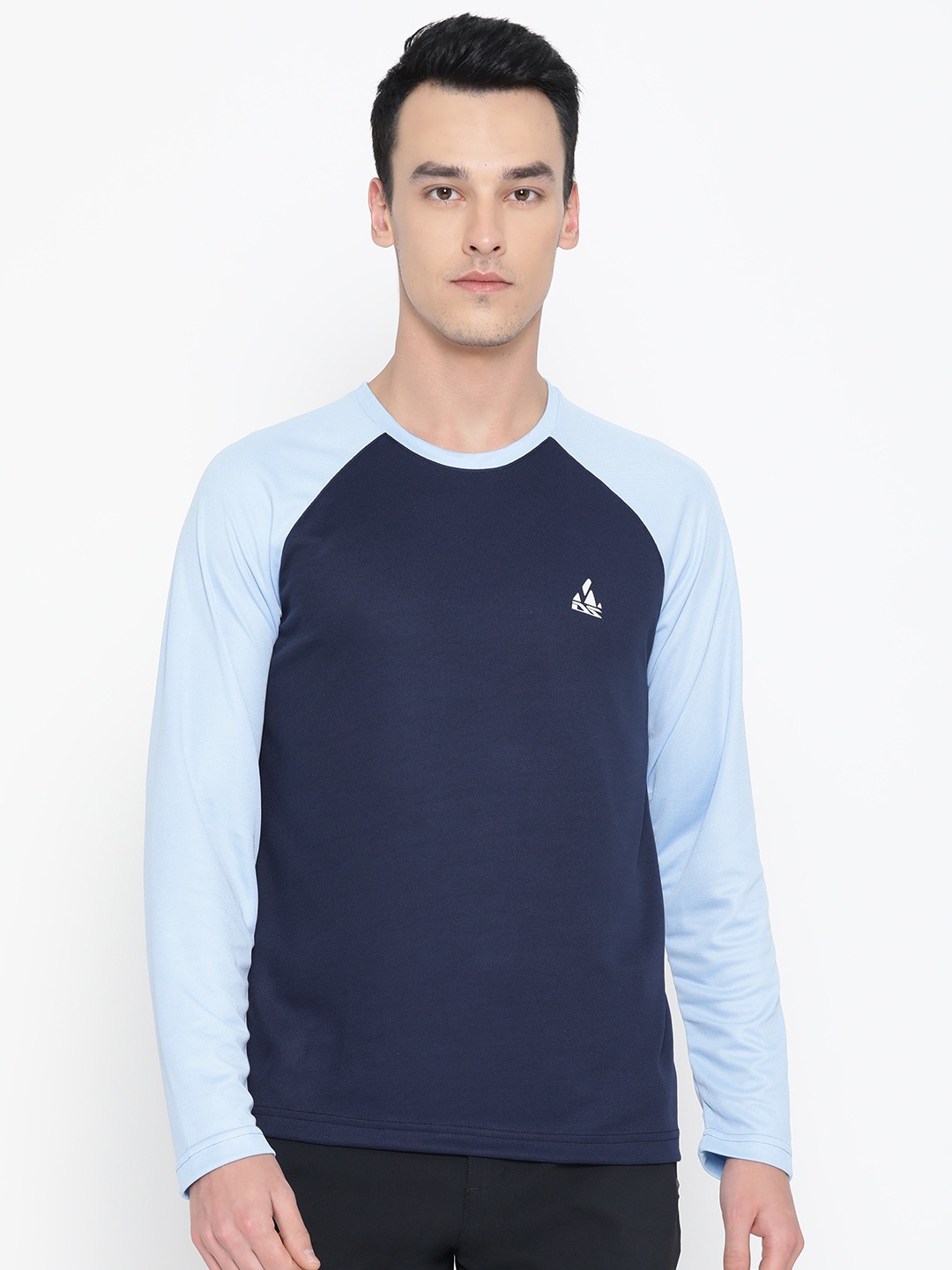

DS WORLD Men Blue Solid Round Neck T-shirt