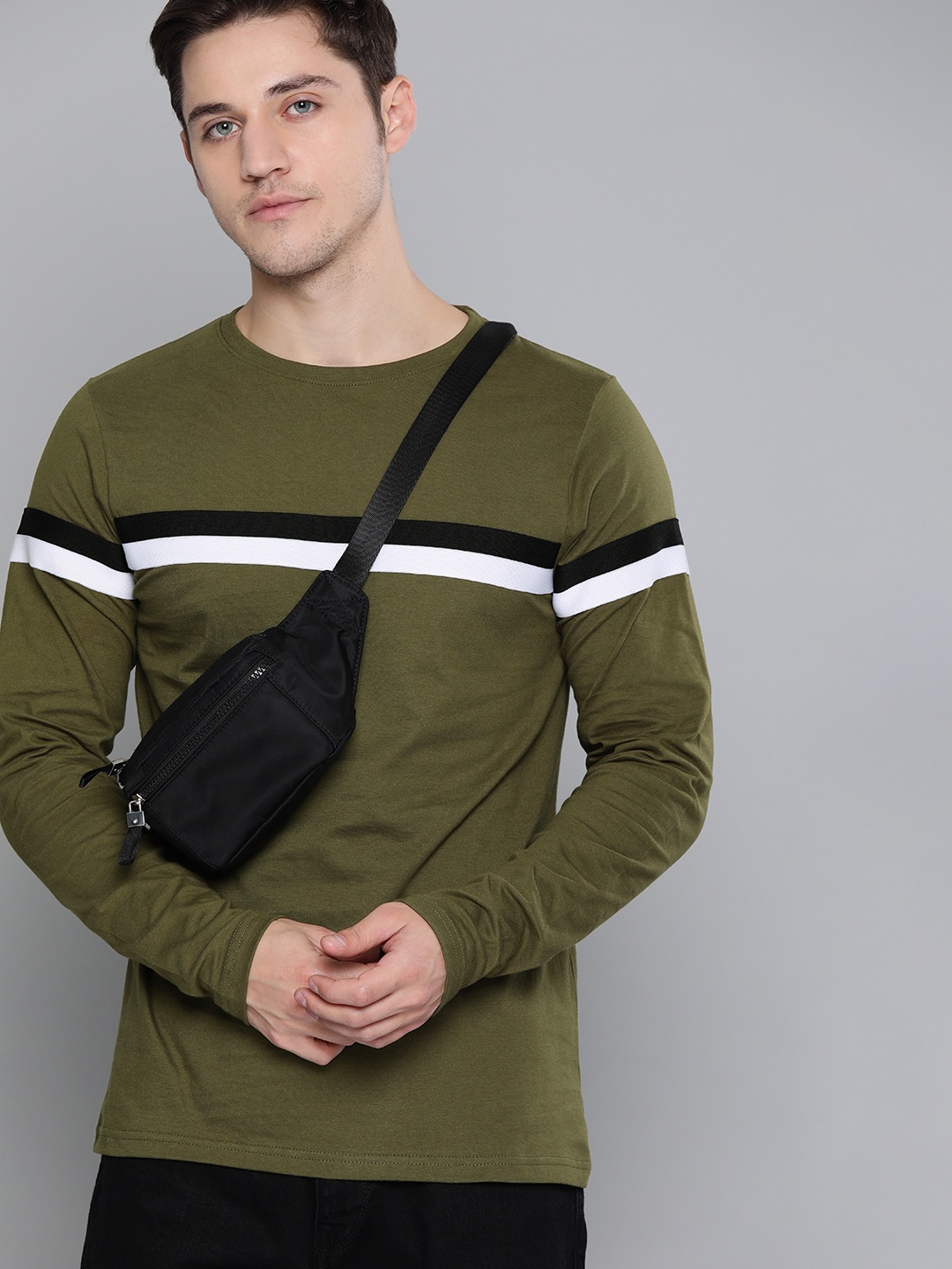 

DILLINGER Men Olive Green Striped Round Neck T-shirt