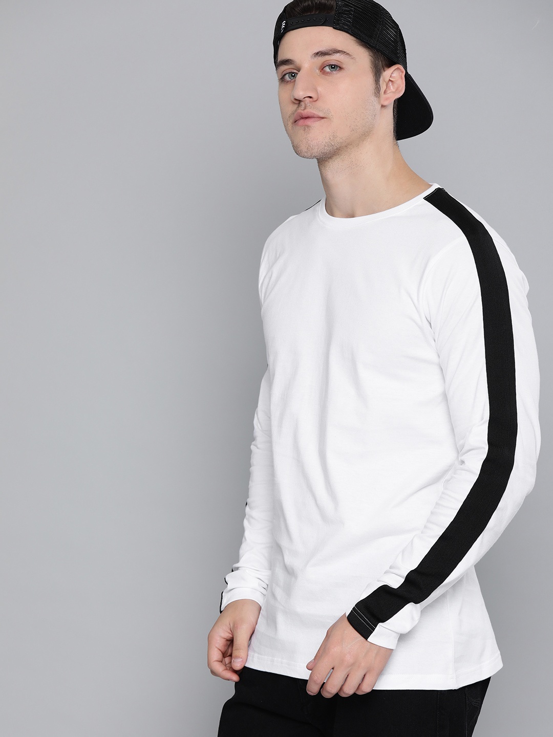 

DILLINGER Men White Solid Round Neck T-shirt With Side Stripes