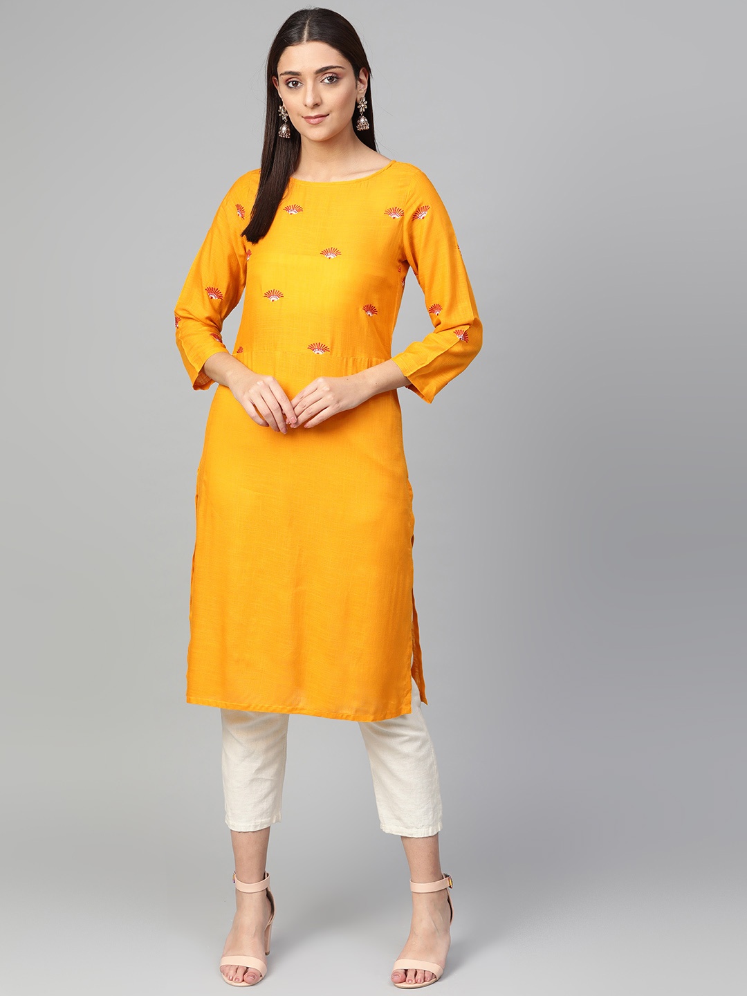 

Jompers Women Yellow & Maroon Yoke Design Straight Kurta