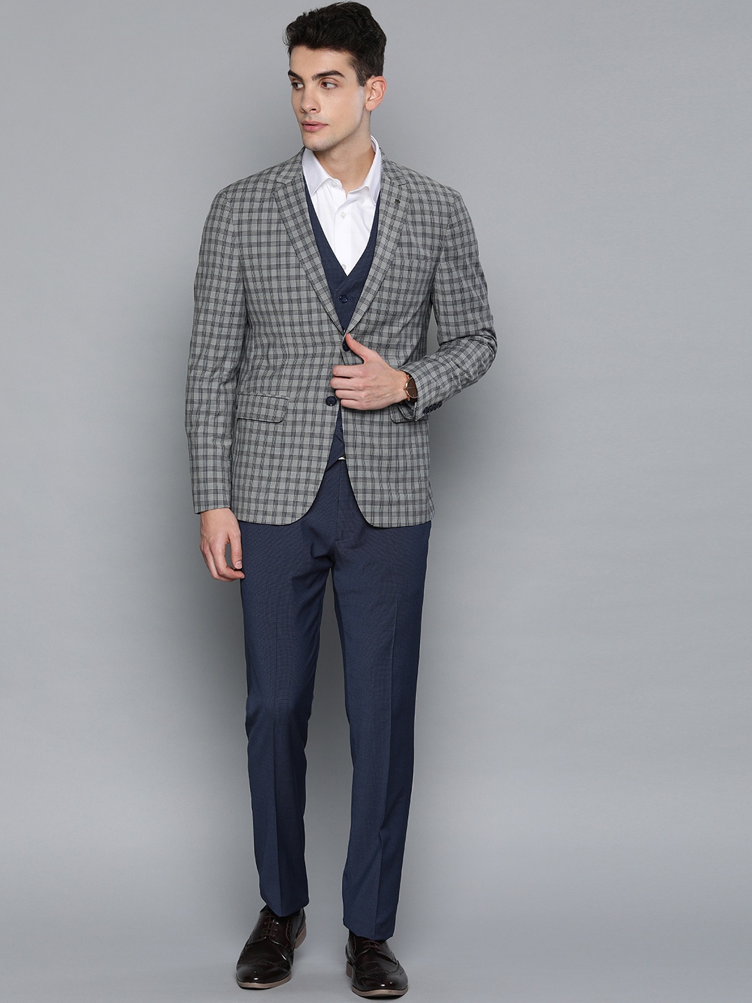 

Louis Philippe Men Grey & Navy Blue Checked Slim Fit Single-Breasted Formal Suit