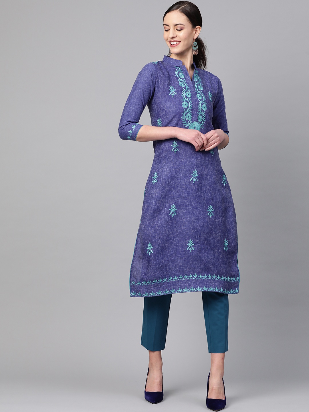 

Saadgi Women Blue Handloom Chikankari Embroidered Straight Kurta