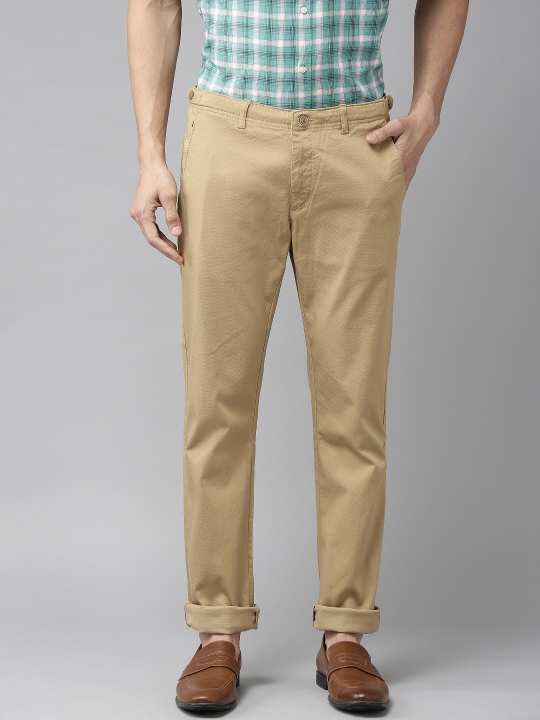 

Blackberrys Men Beige B-95 Regular Fit Self Design Regular Trousers