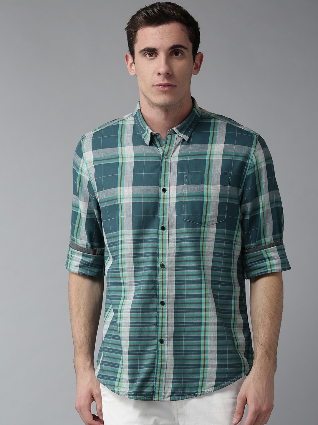 

Blackberrys Men Teal Green & Grey Slim Fit Checked Casual Shirt