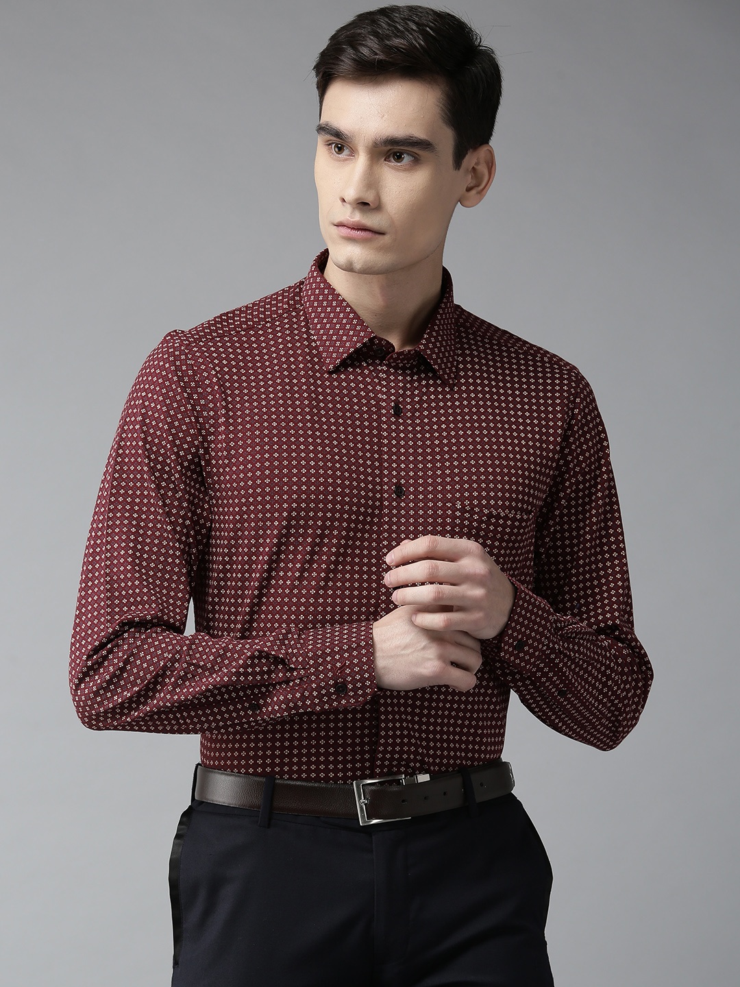 

Blackberrys Men Maroon & Beige Slim Fit Printed Casual Shirt