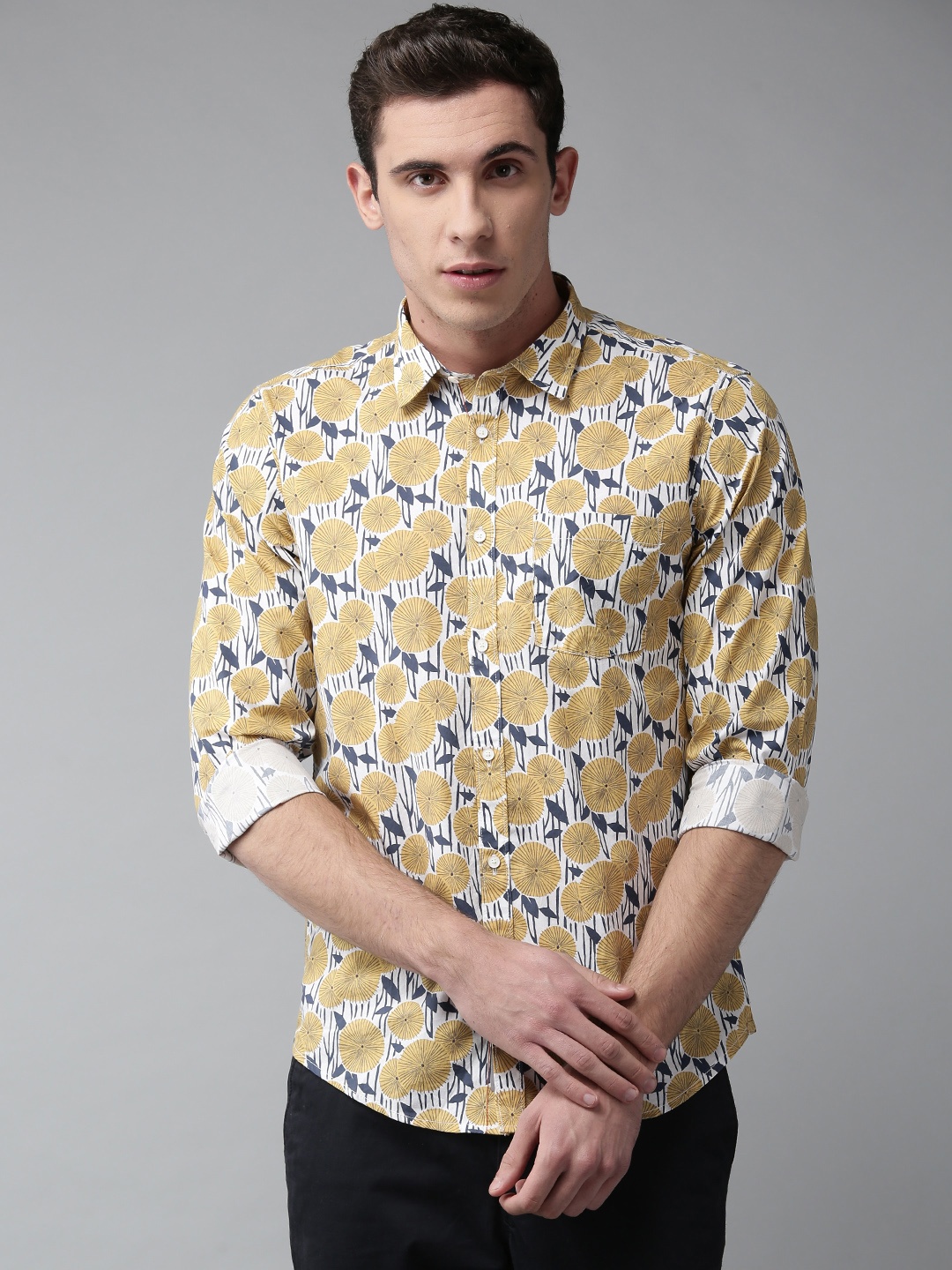 

Blackberrys Men Off-White & Yellow Slim Fit Printed Casual Shirt