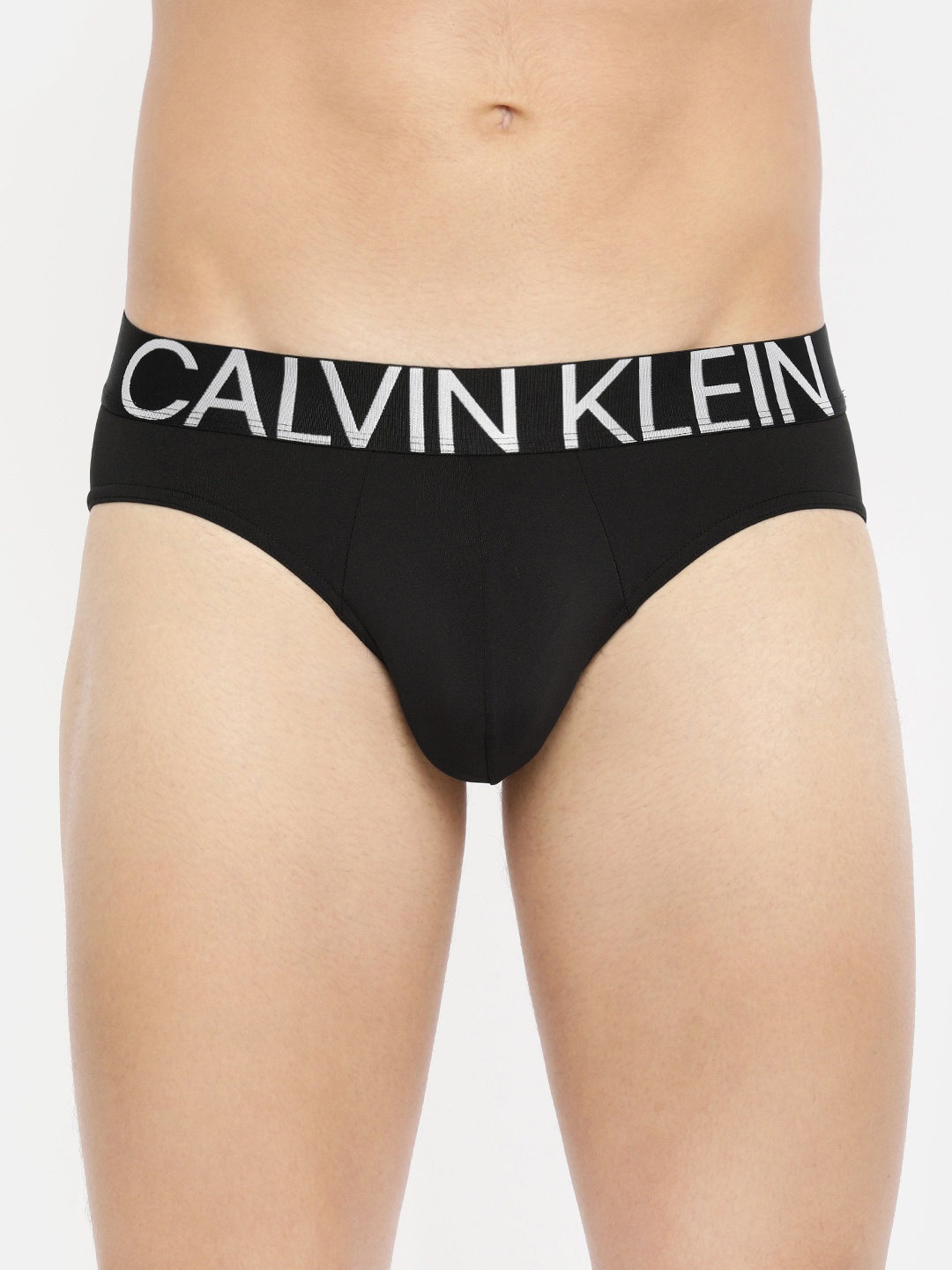 

Calvin Klein Underwear Men Black Solid Briefs NB1701001-001