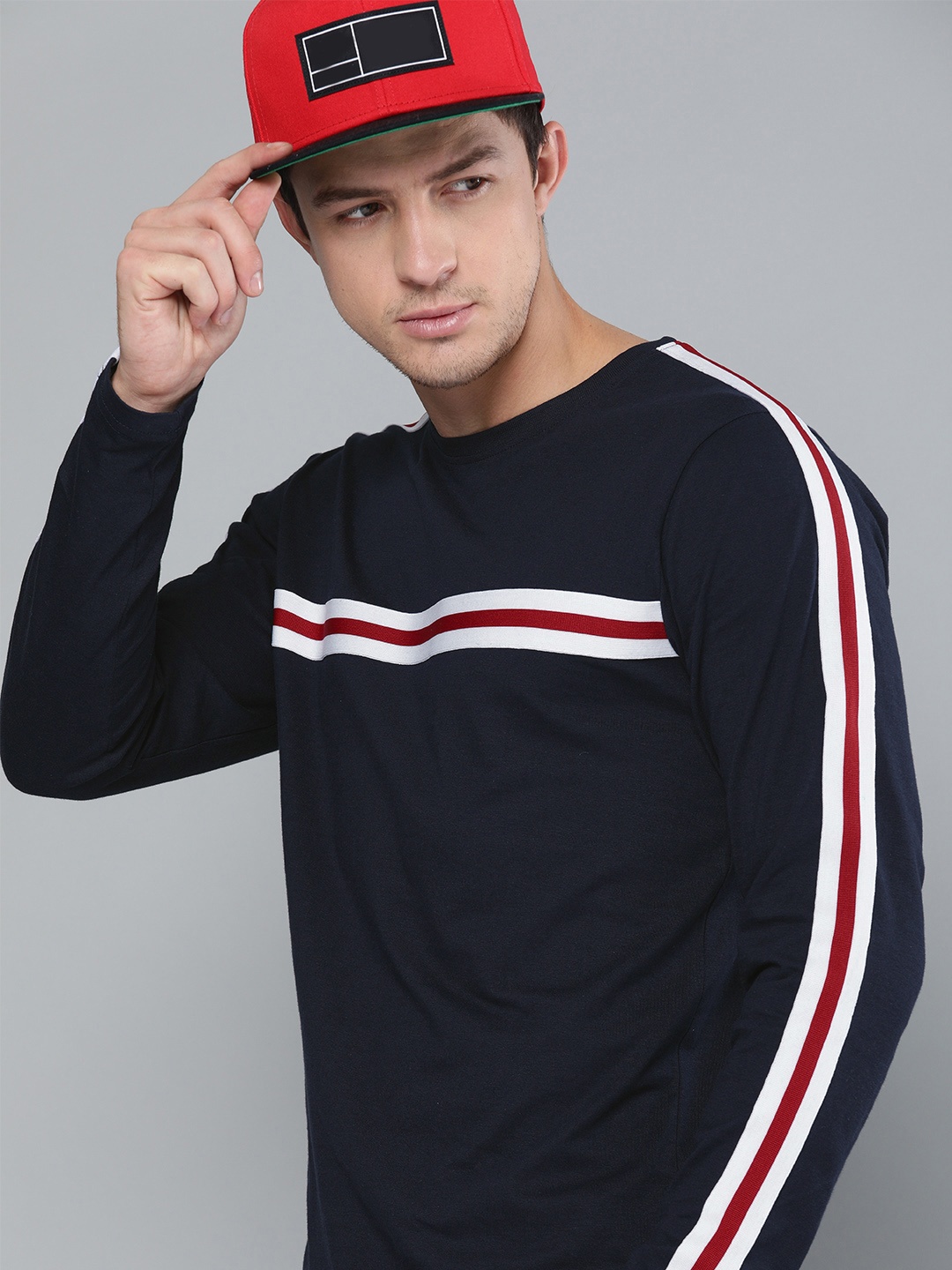 

Difference of Opinion Men Navy Blue Striped Round Neck T-shirt