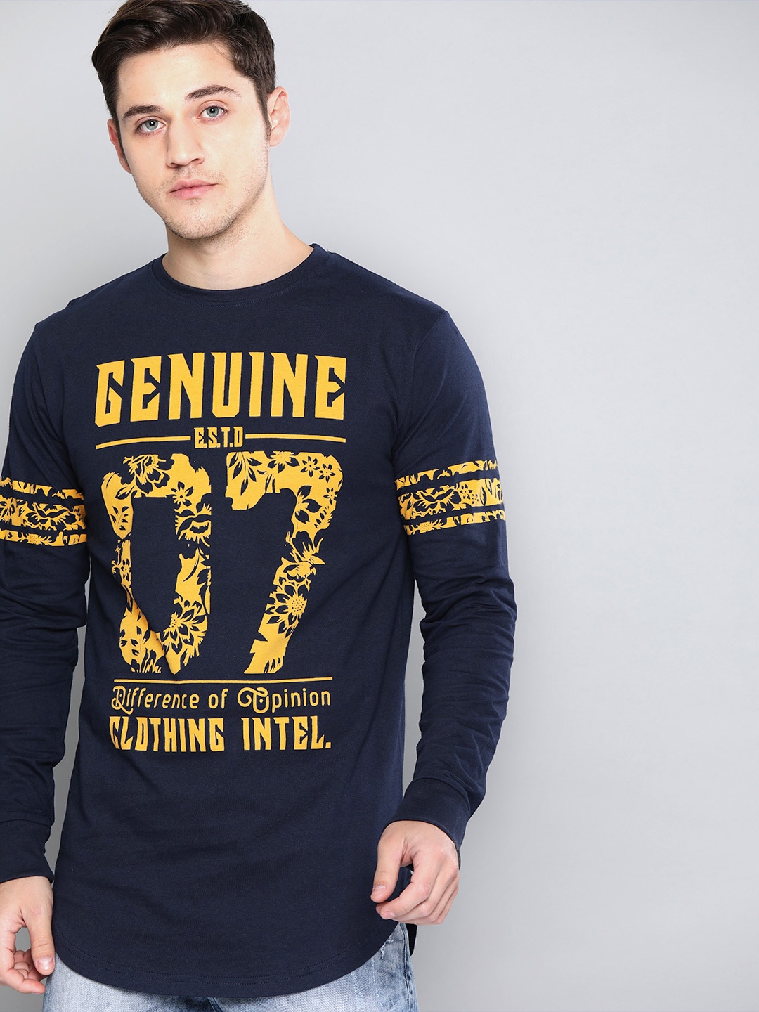 

Difference of Opinion Men Navy Blue Printed Round Neck Pure Cotton T-shirt