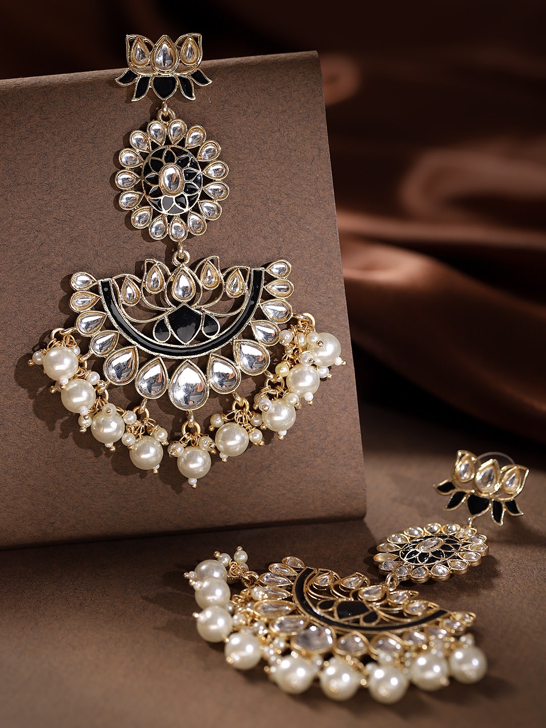 

Zobby Black Gold-Plated Crescent-Shaped Kundan Handcrafted Chandbalis