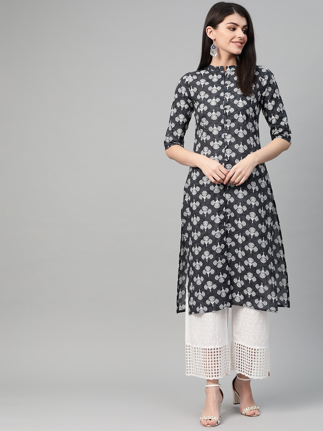 

Nayo Women Charcoal & White Printed Straight Kurta