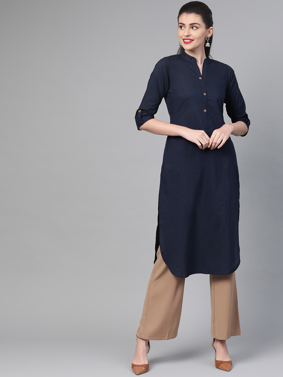 

Nayo Women Navy Blue Solid Straight Kurta