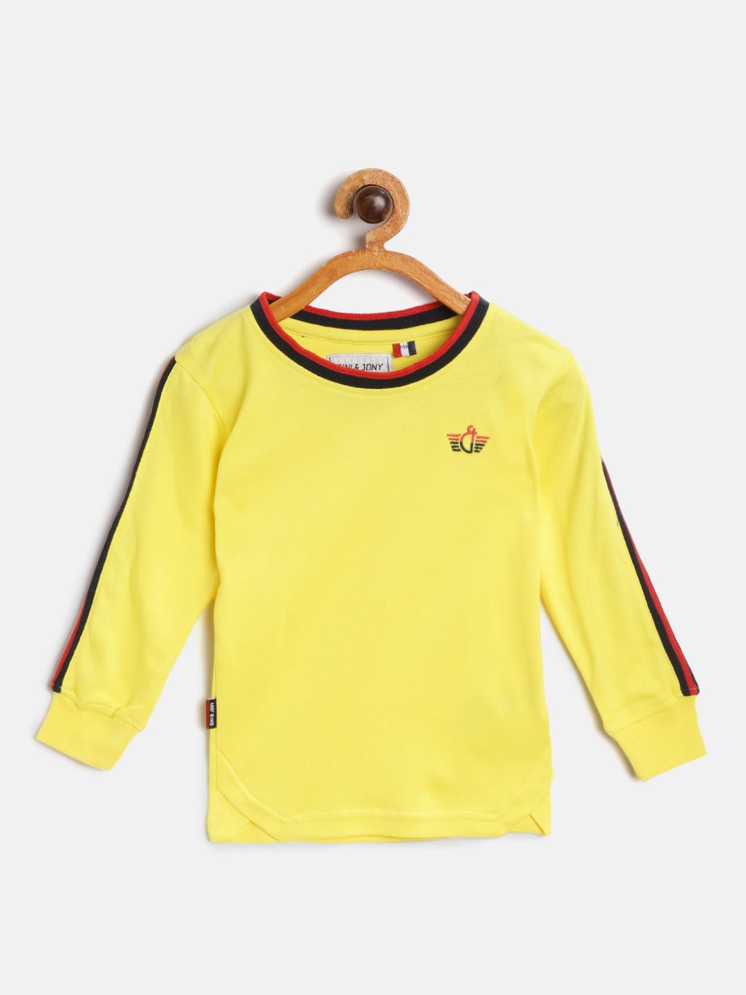 

Gini and Jony Boys Yellow Pure Cotton Solid Round Neck Pure Cotton T-shirt with Embroidered Detail