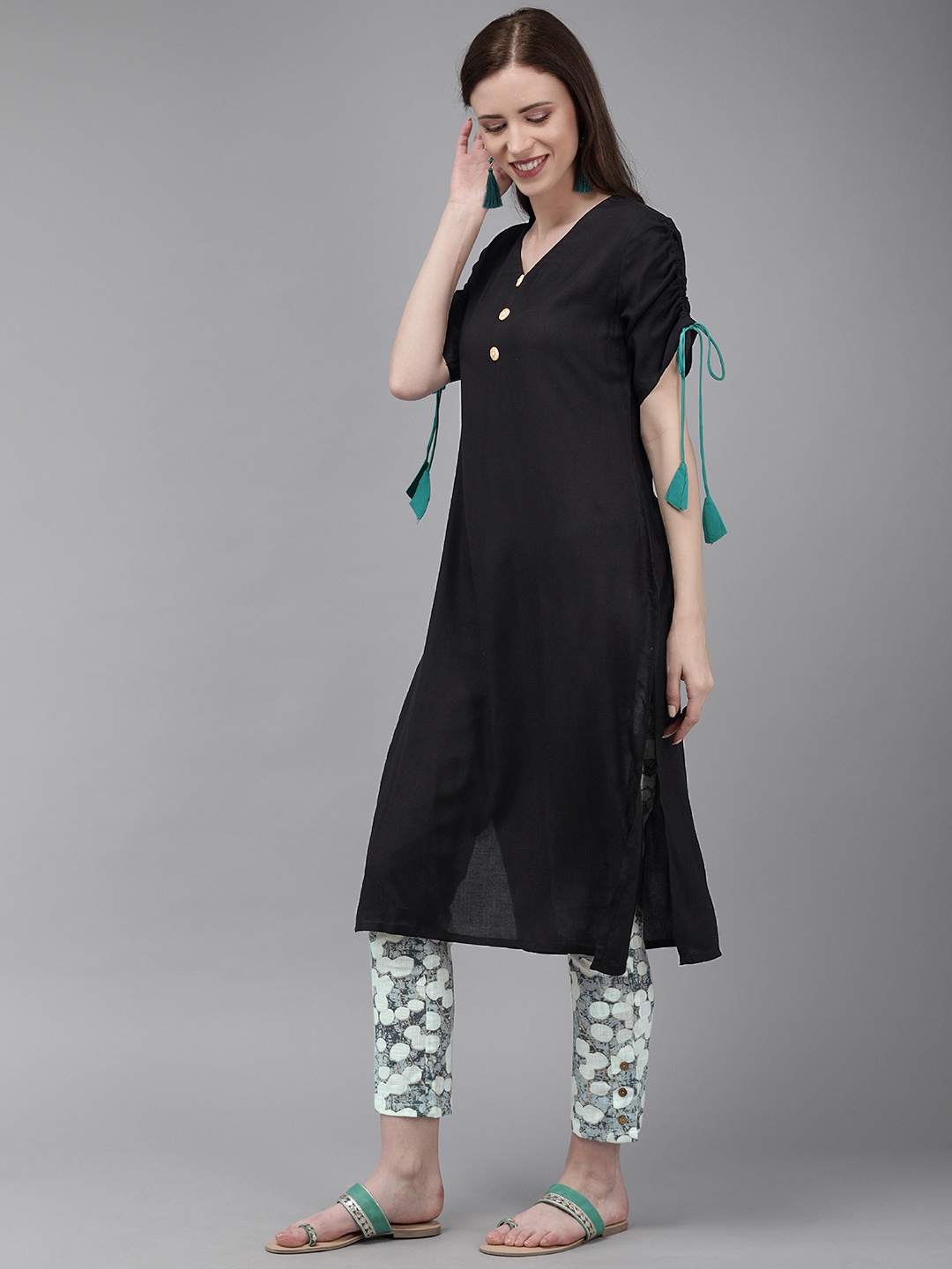 

Anouk Women Black & Off-White Solid Kurta with Trousers