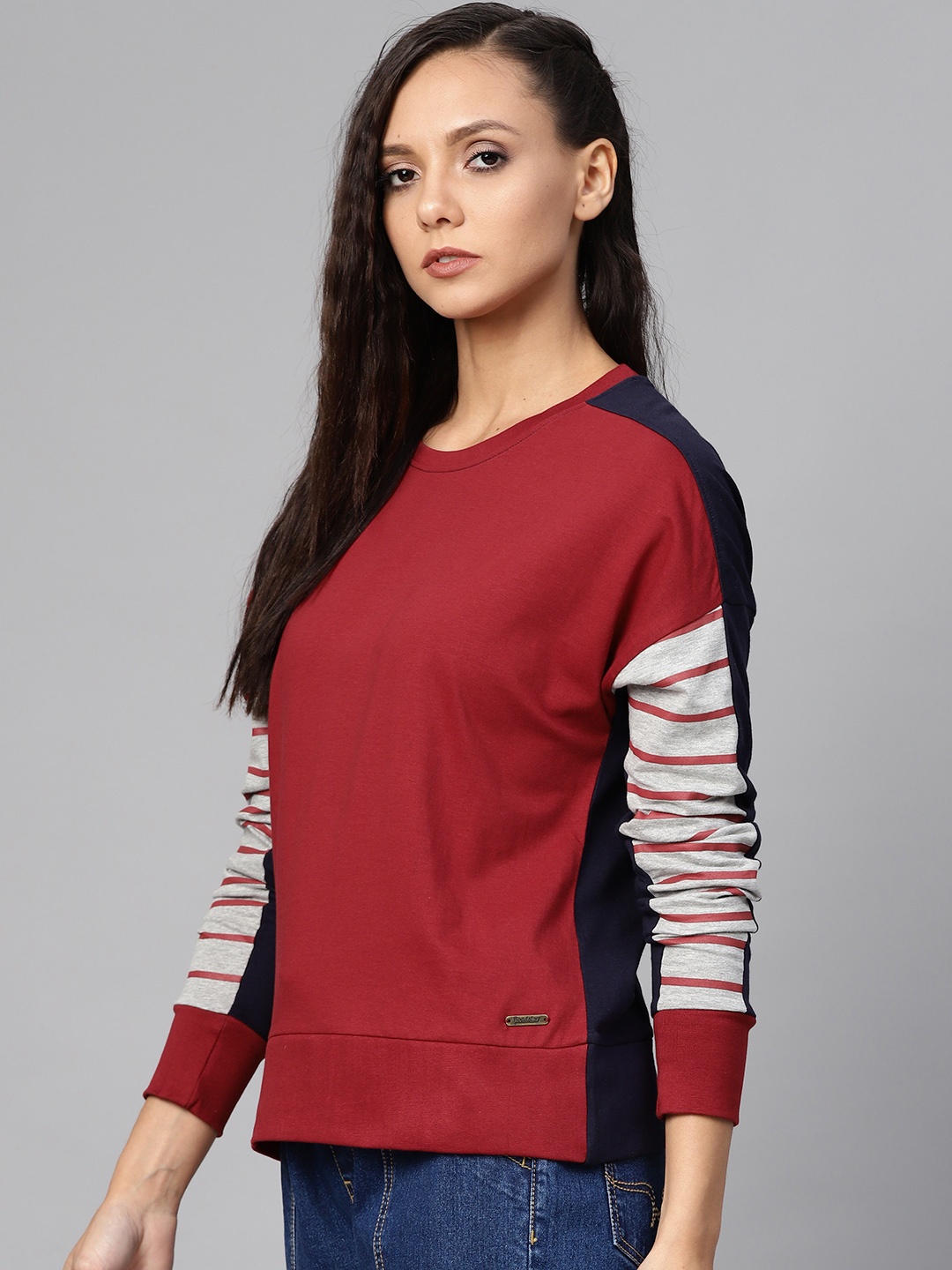 

The Roadster Lifestyle Co Women Maroon Solid Round Neck Pure Cotton T-shirt