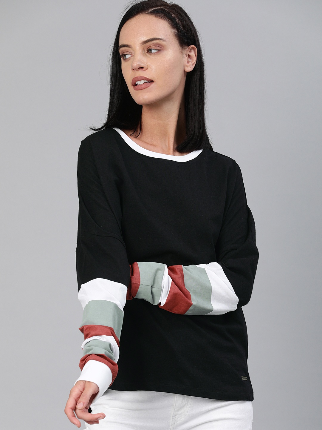 

The Roadster Lifestyle Co Women Black Solid Round Neck Pure Cotton T-shirt with Contrast Sleeves