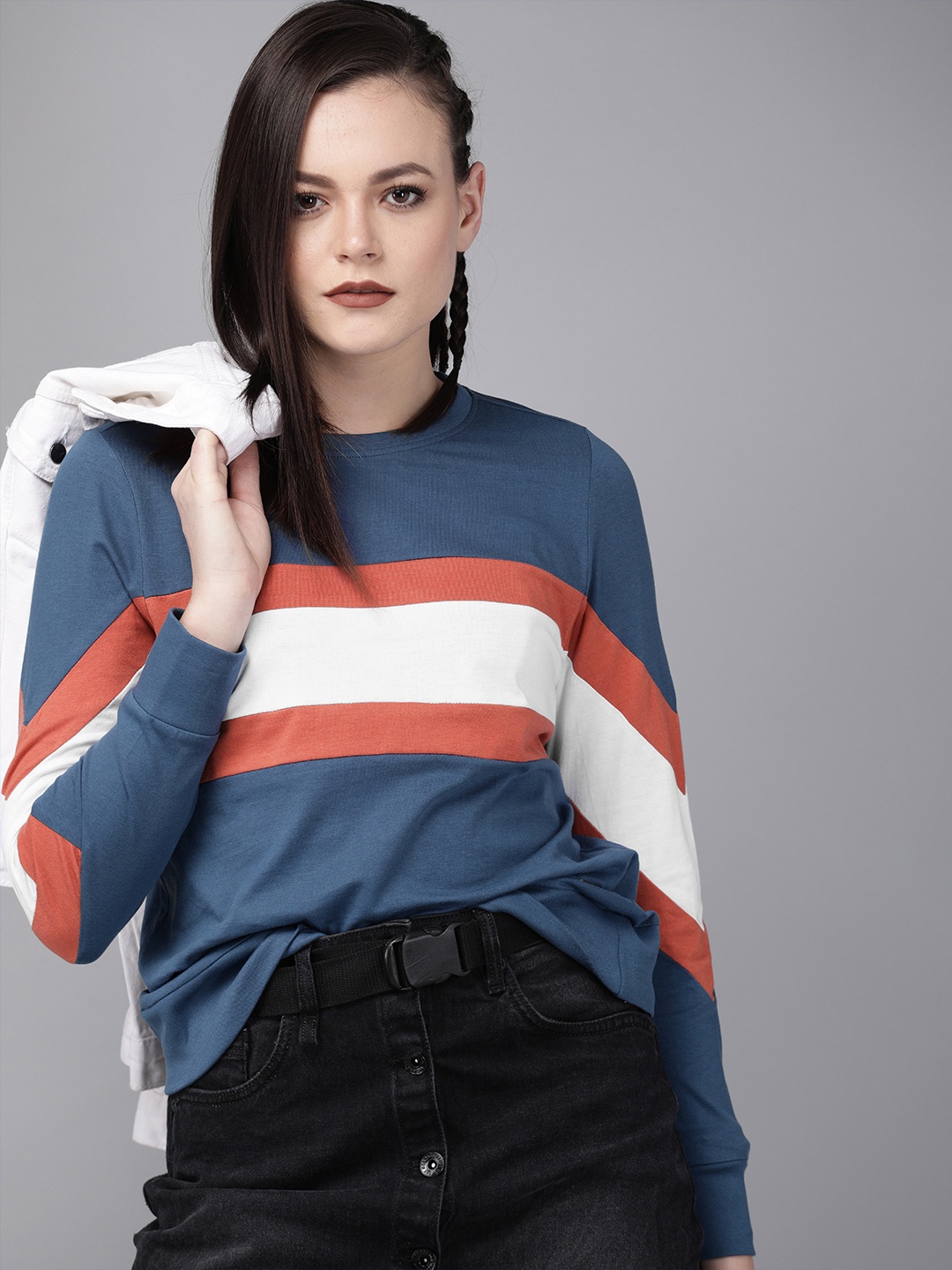 

The Roadster Lifestyle Co Women Blue & White Colourblocked Round Neck T-shirt