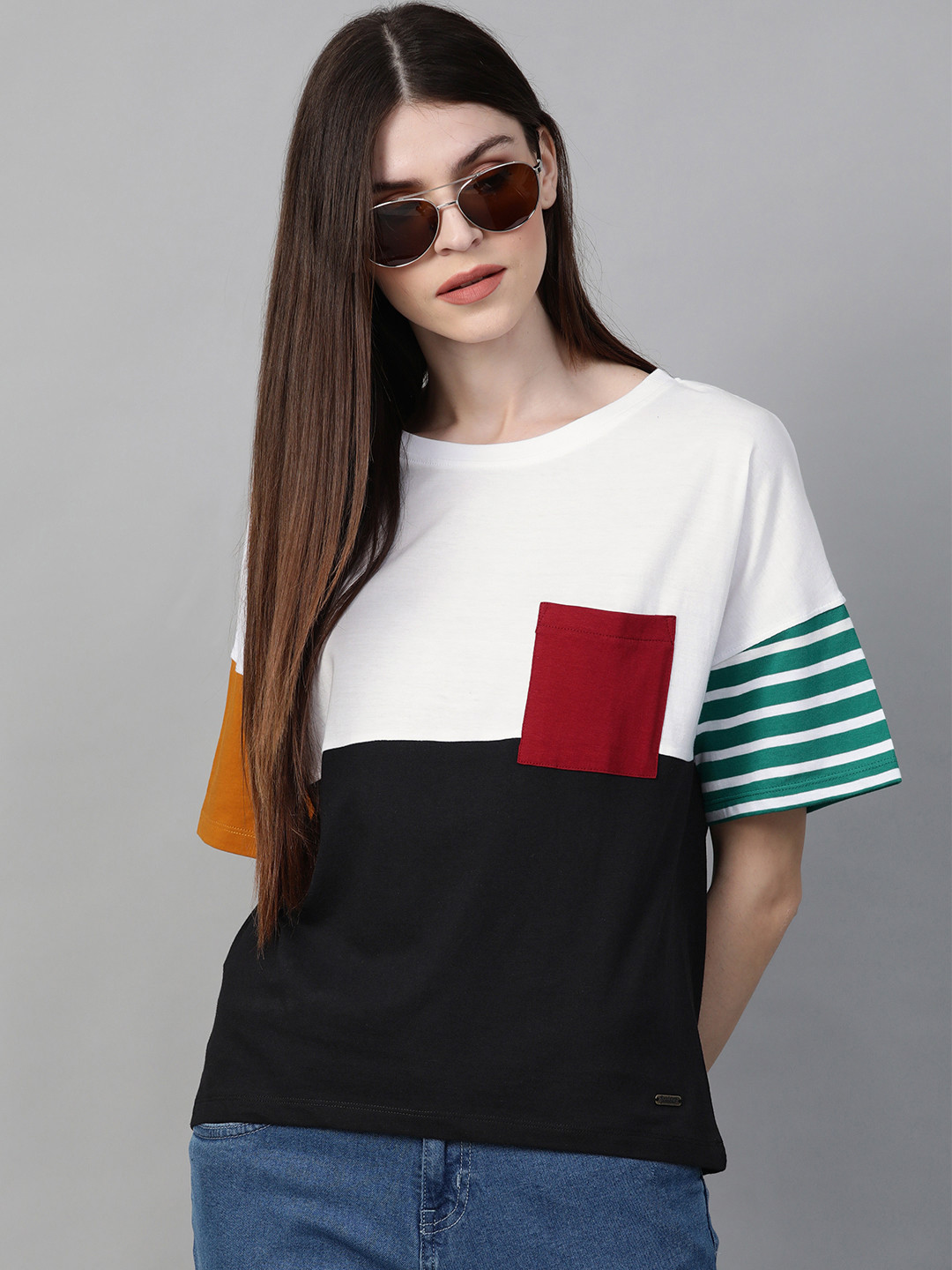 

The Roadster Lifestyle Co Women White & Navy Blue Colourblocked Round Neck T-shirt