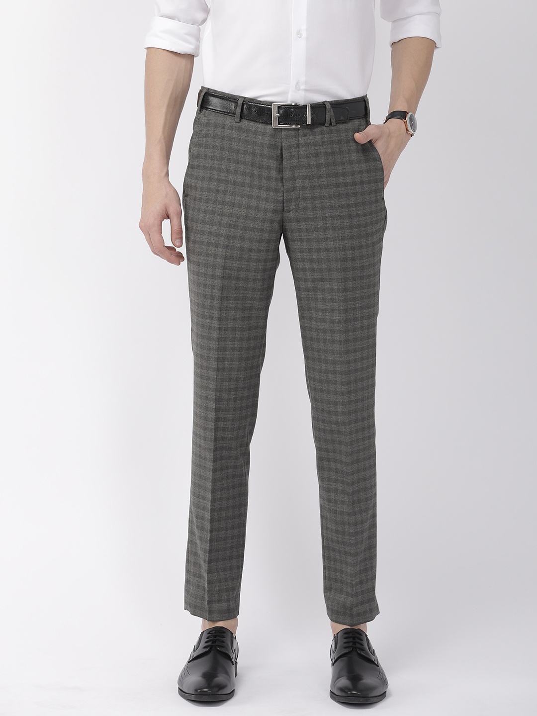 

Park Avenue Men Grey Neo Fit Checked Formal Trousers