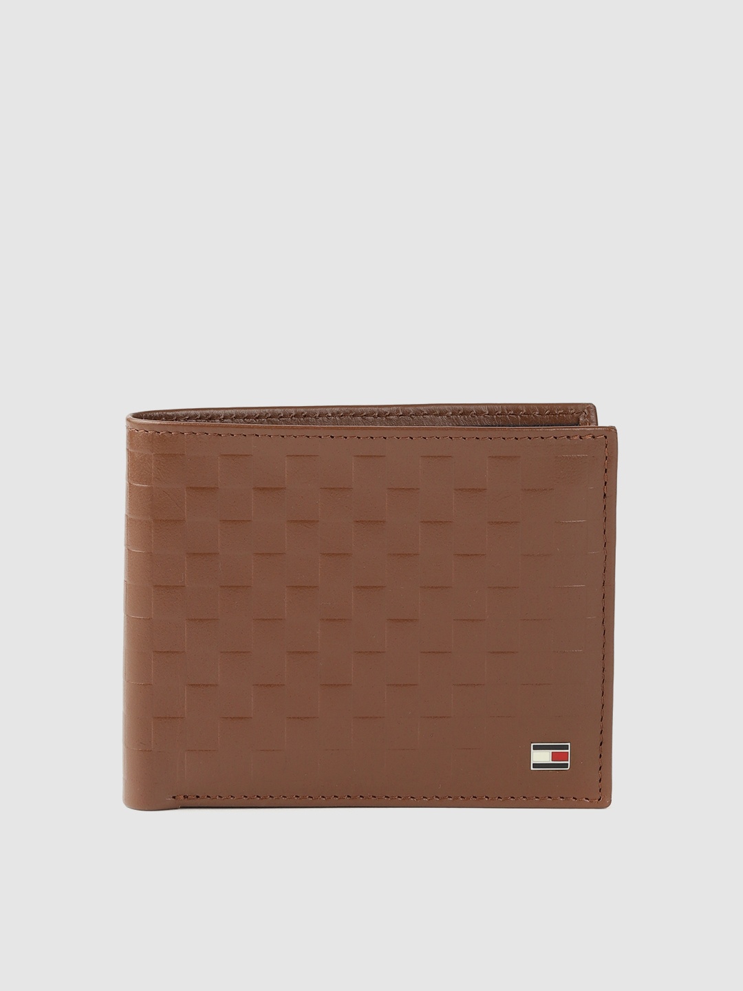 

Tommy Hilfiger Men Tan Brown Woven Design Leather Two Fold Wallet