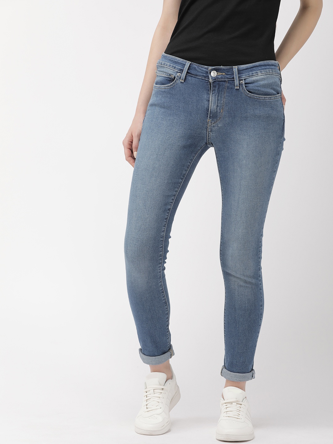 

Levis Women Blue 711 Skinny Fit Mid-Rise Clean Look Jeans