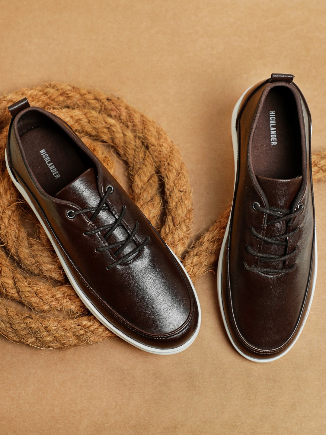 

HIGHLANDER Men Lace-Up Comfort Sneakers, Coffee brown