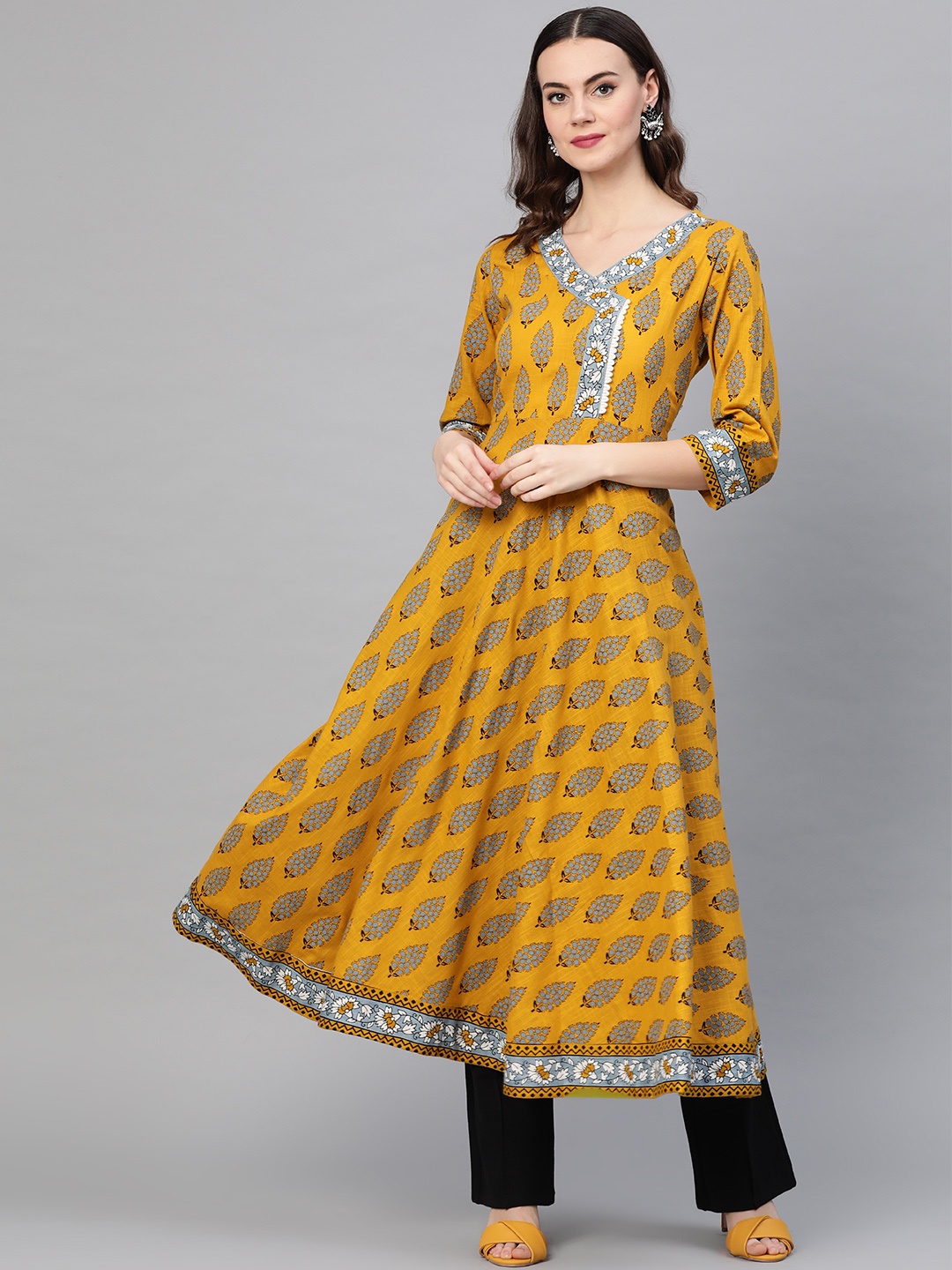 

YASH GALLERY Women Mustard Yellow & Grey Angrakha Printed A-Line Kurta