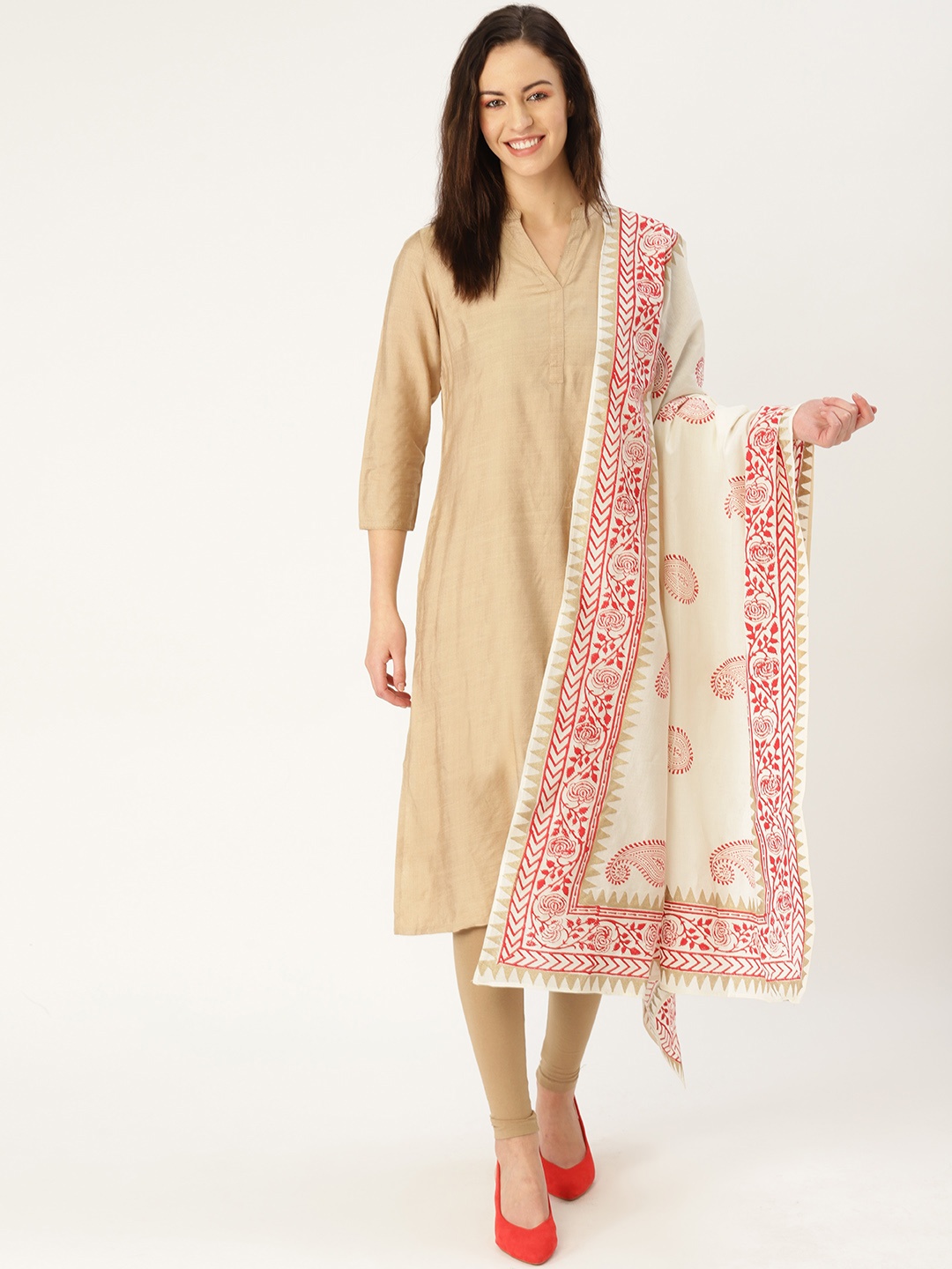 

MBE Beige & Red Block Print Pure Cotton Dupatta